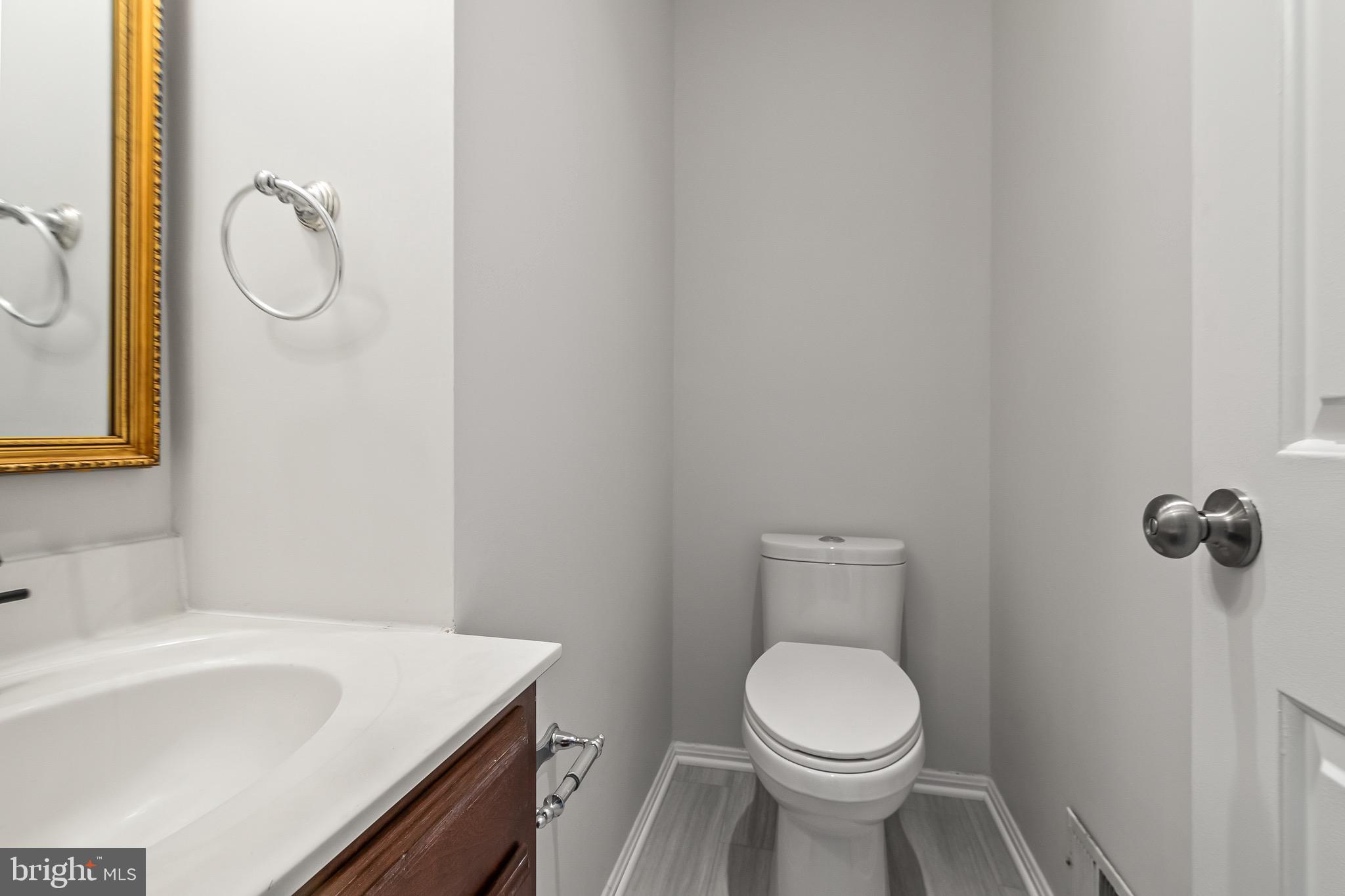 FORT HUNT ESTATES - Residential