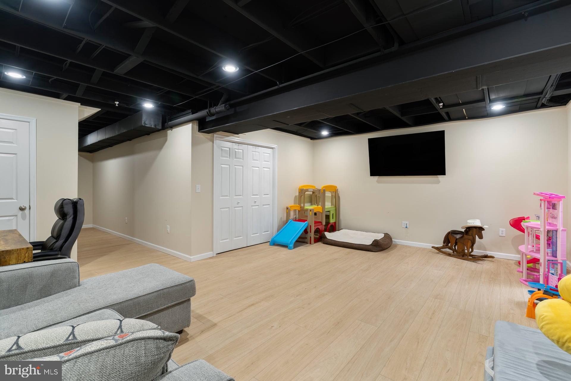 VILLAGE AT SPRINGBROOK FARMS - Residential