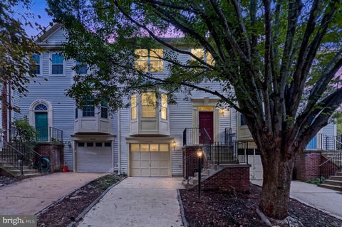 Photo of 47582 Comer Square, STERLING, VA 20165 (MLS # VALO2137338)