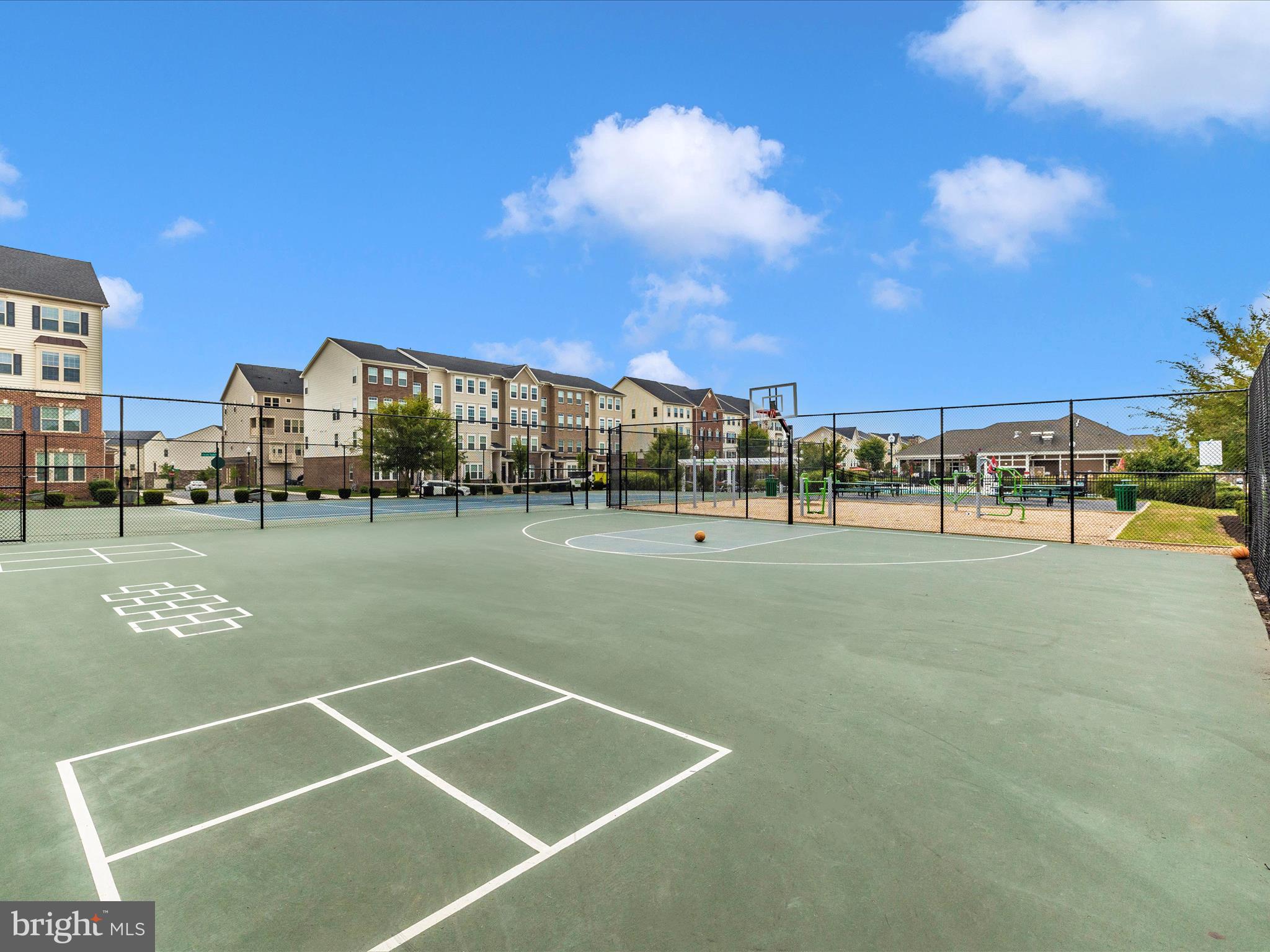 JEFFERSON PLACE - Residential