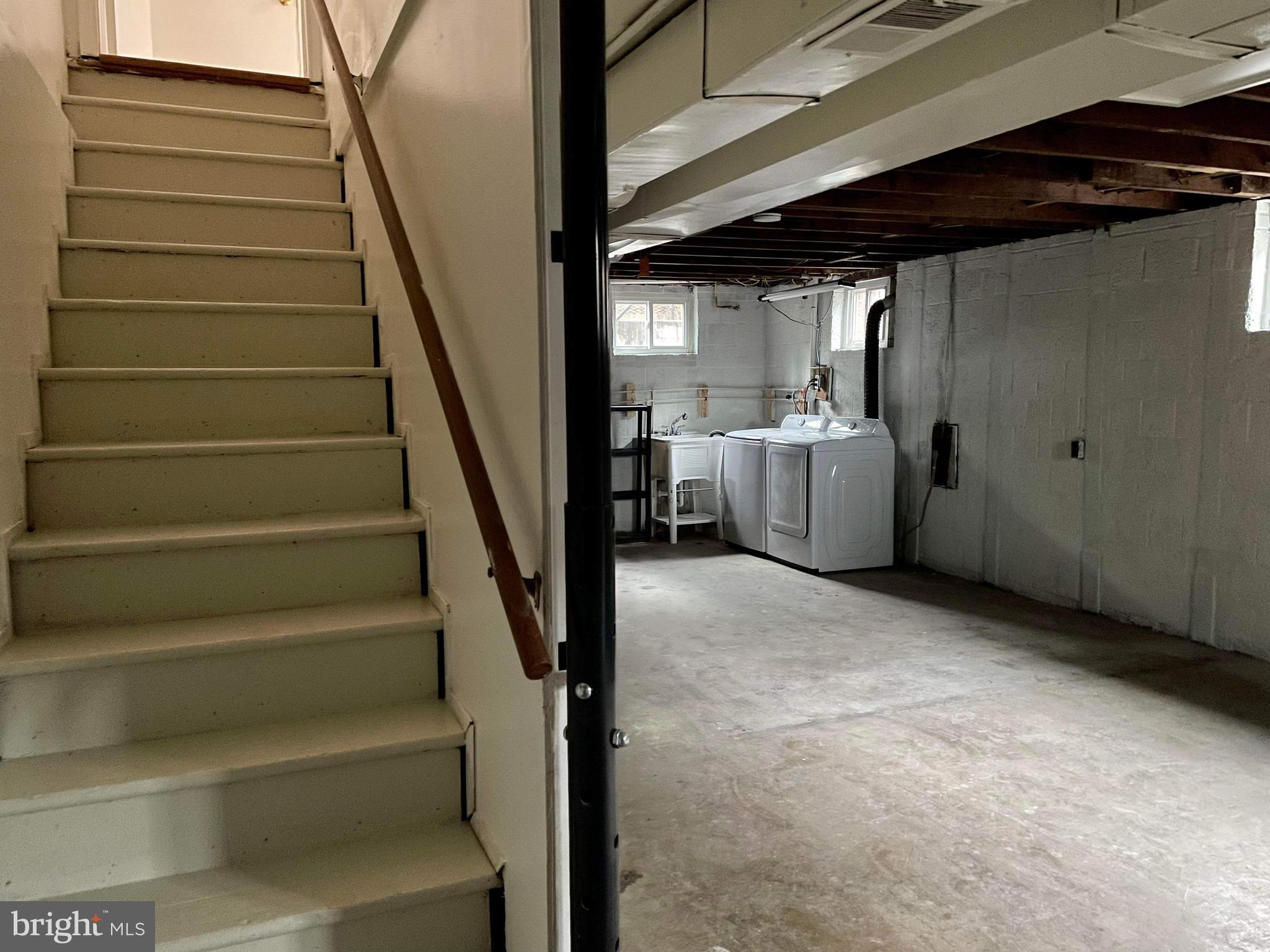 ST ELMO - Residential Lease