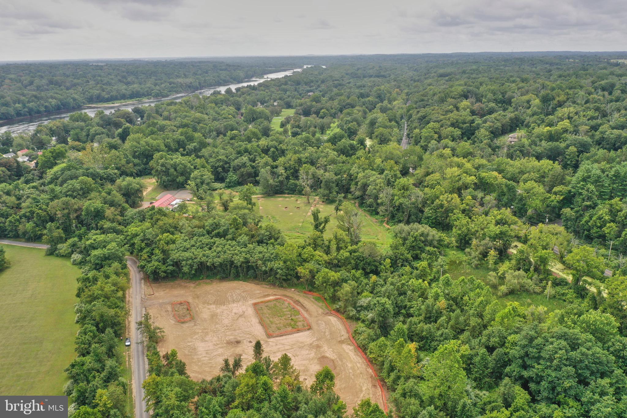 WASHINGTON CROSSING - Residential