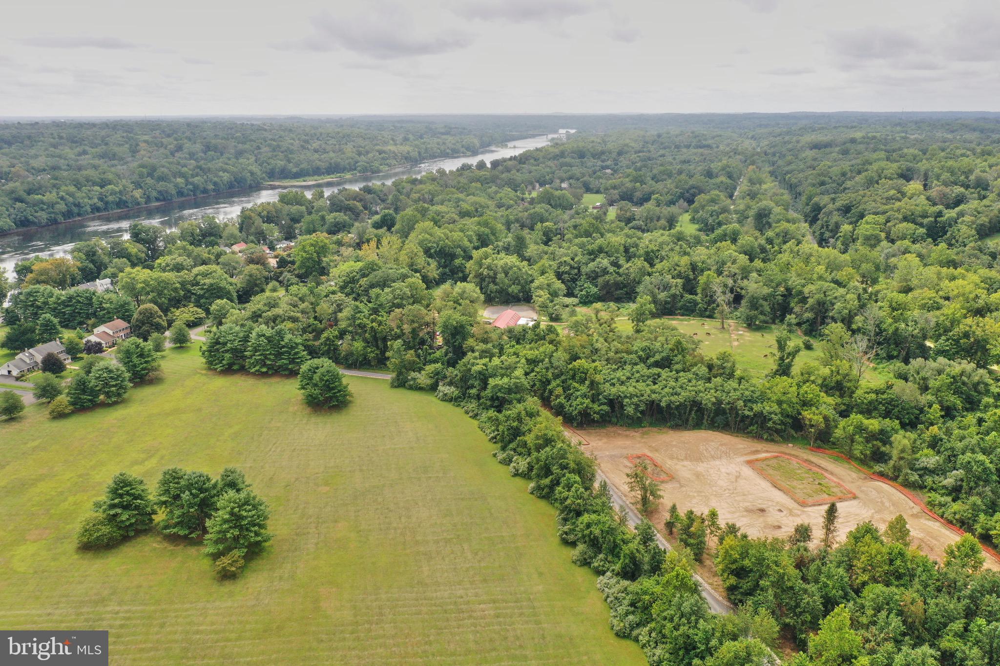 WASHINGTON CROSSING - Residential