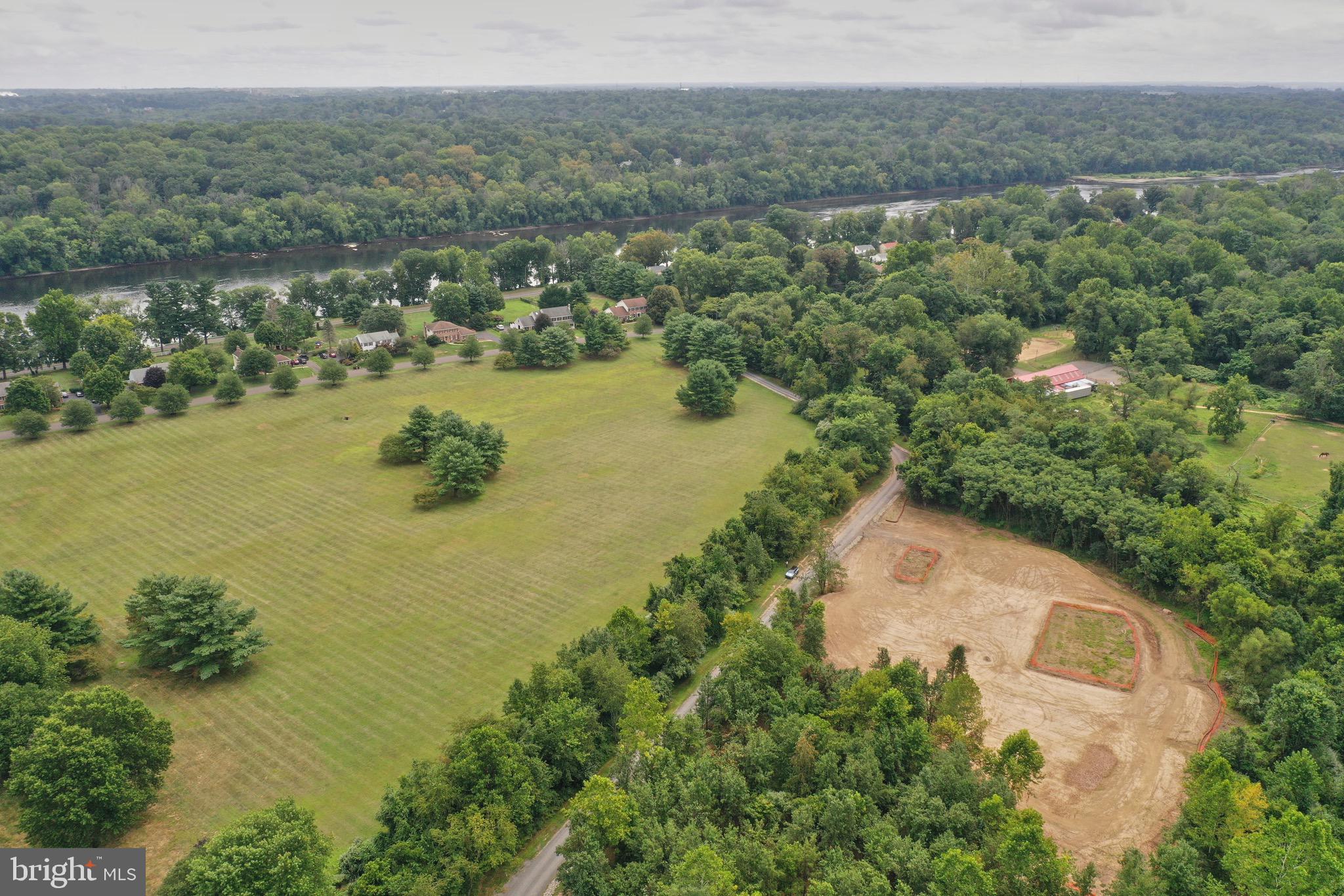 WASHINGTON CROSSING - Residential