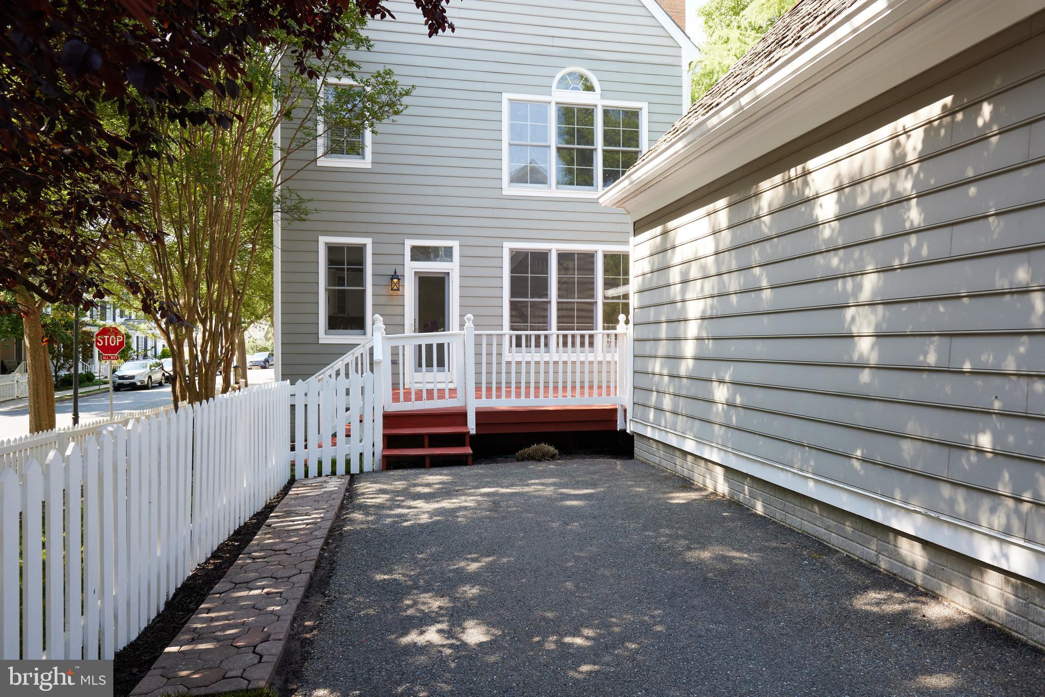 KENTLANDS HILL DISTRICT - Residential