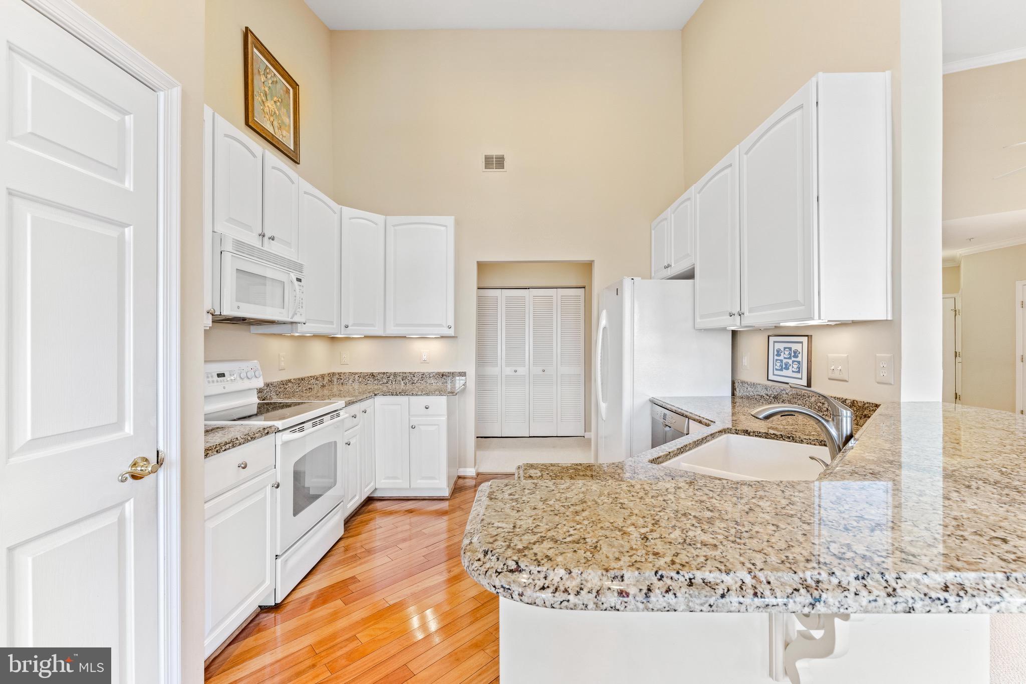 EDEN BROOK - Residential