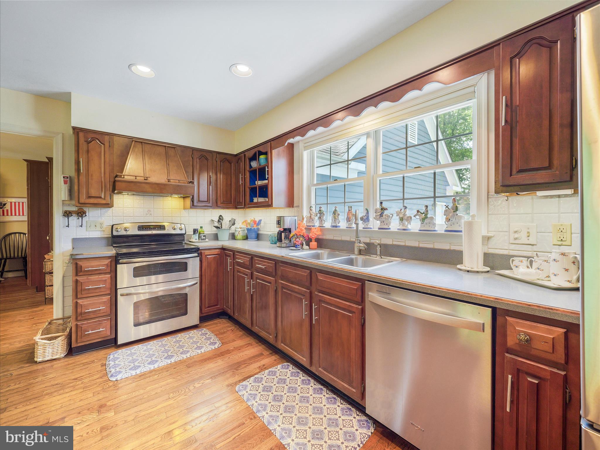 GLENN MEADOWS - Residential