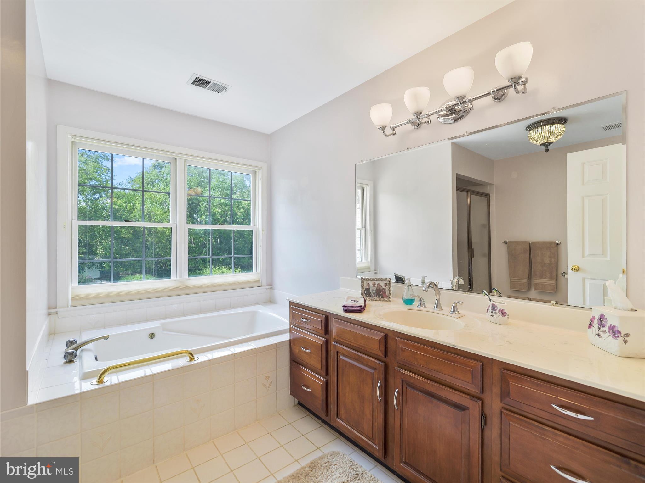 GLENN MEADOWS - Residential