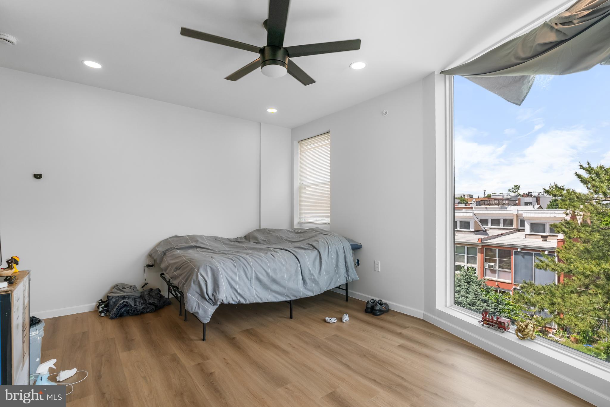 PHILADELPHIA (NORTH) - Residential Lease