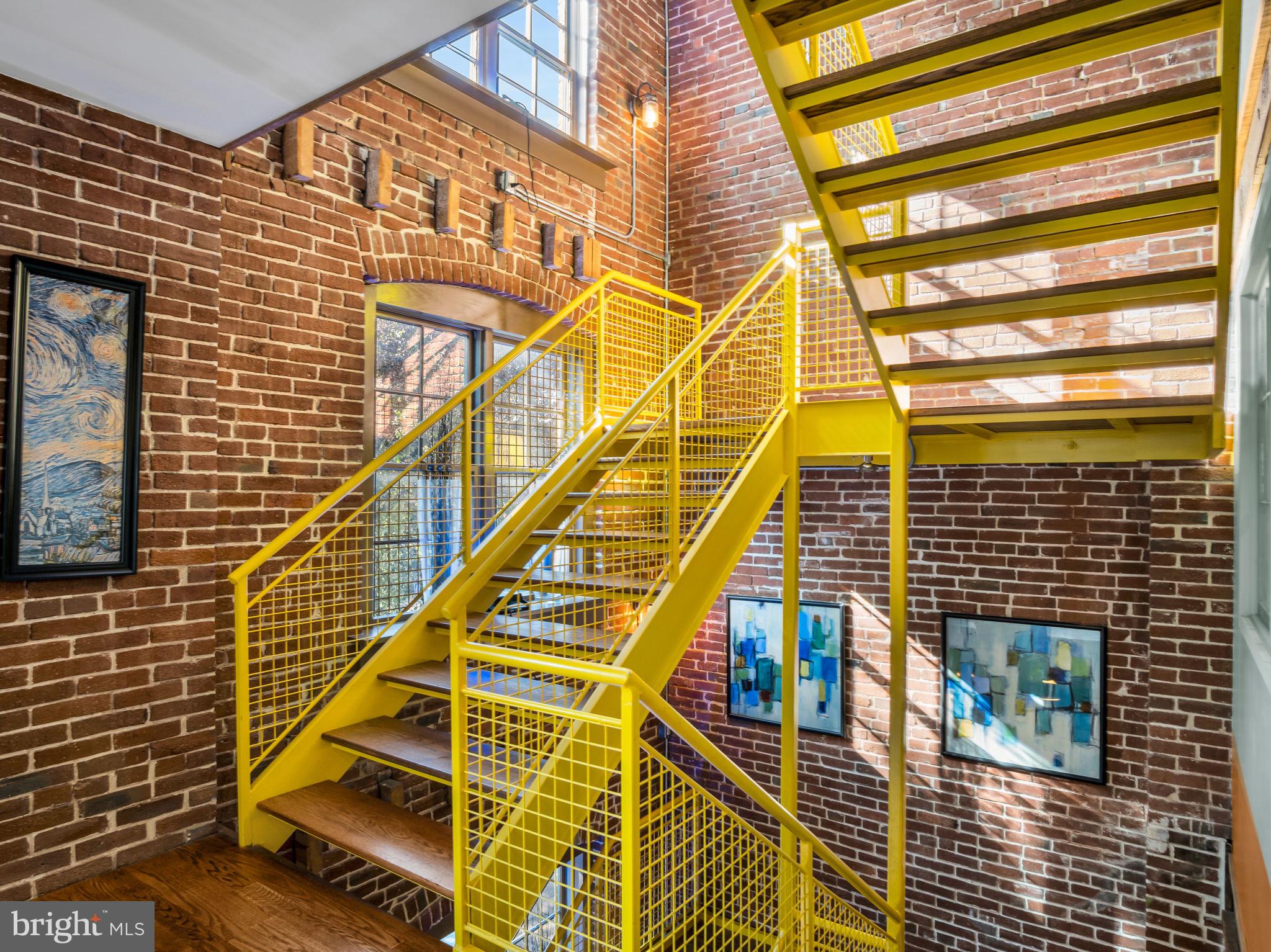 CHAMBERSBURG BOROUGH - Commercial Sale