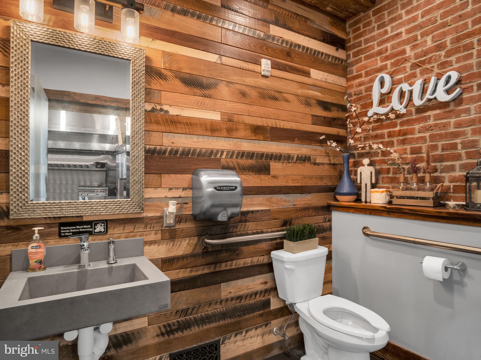 CHAMBERSBURG BOROUGH - Commercial Sale