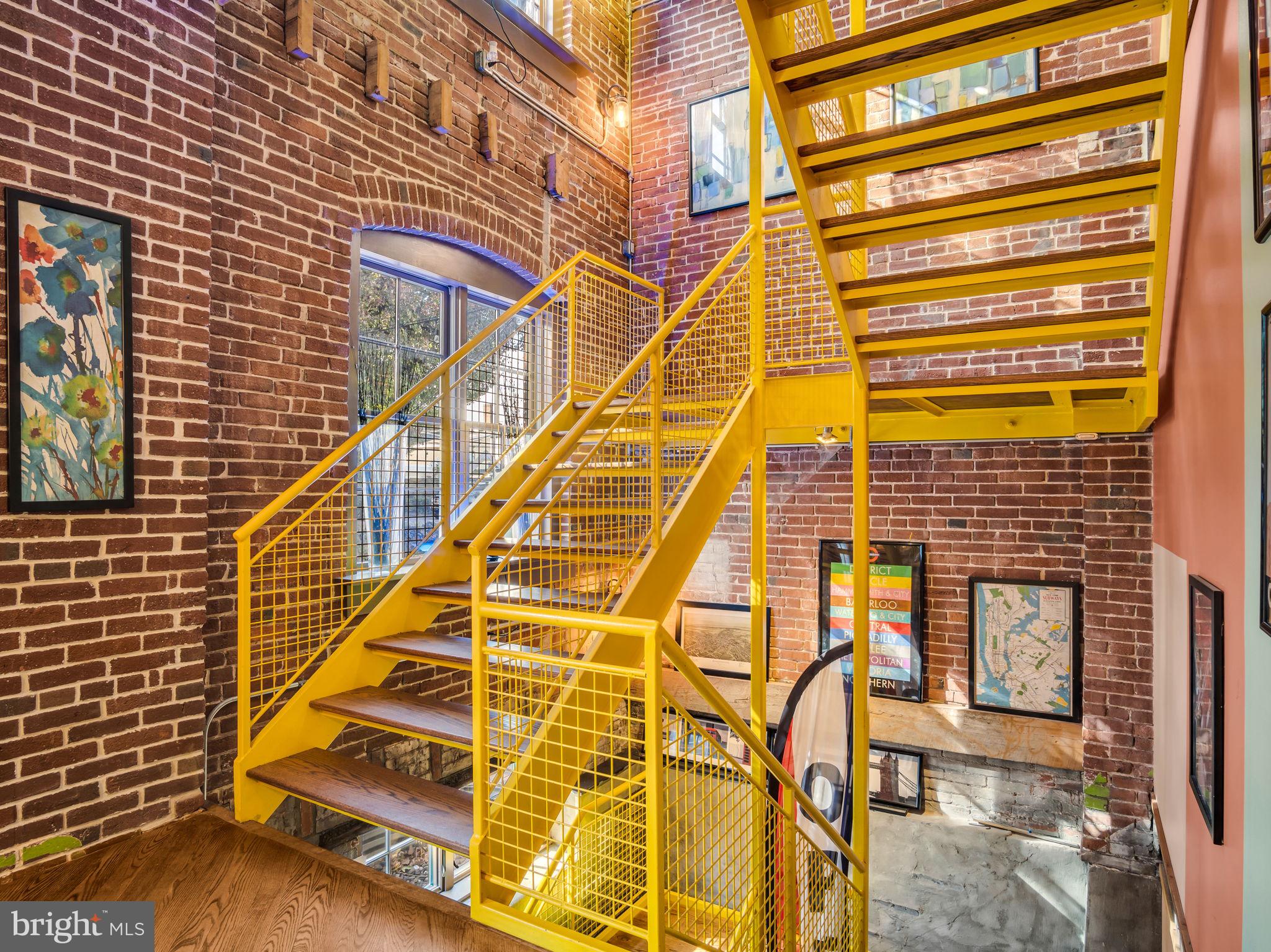 CHAMBERSBURG BOROUGH - Commercial Sale