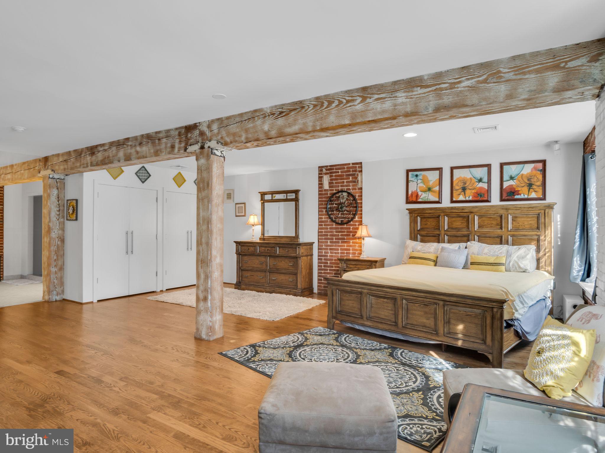 CHAMBERSBURG BOROUGH - Commercial Sale