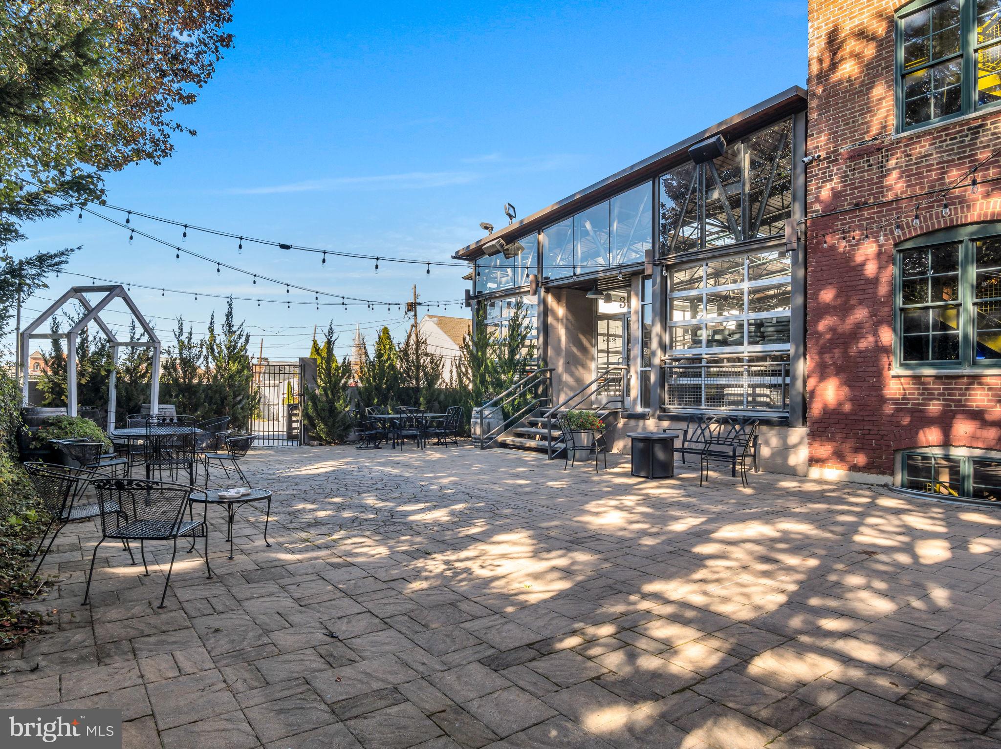 CHAMBERSBURG BOROUGH - Commercial Sale