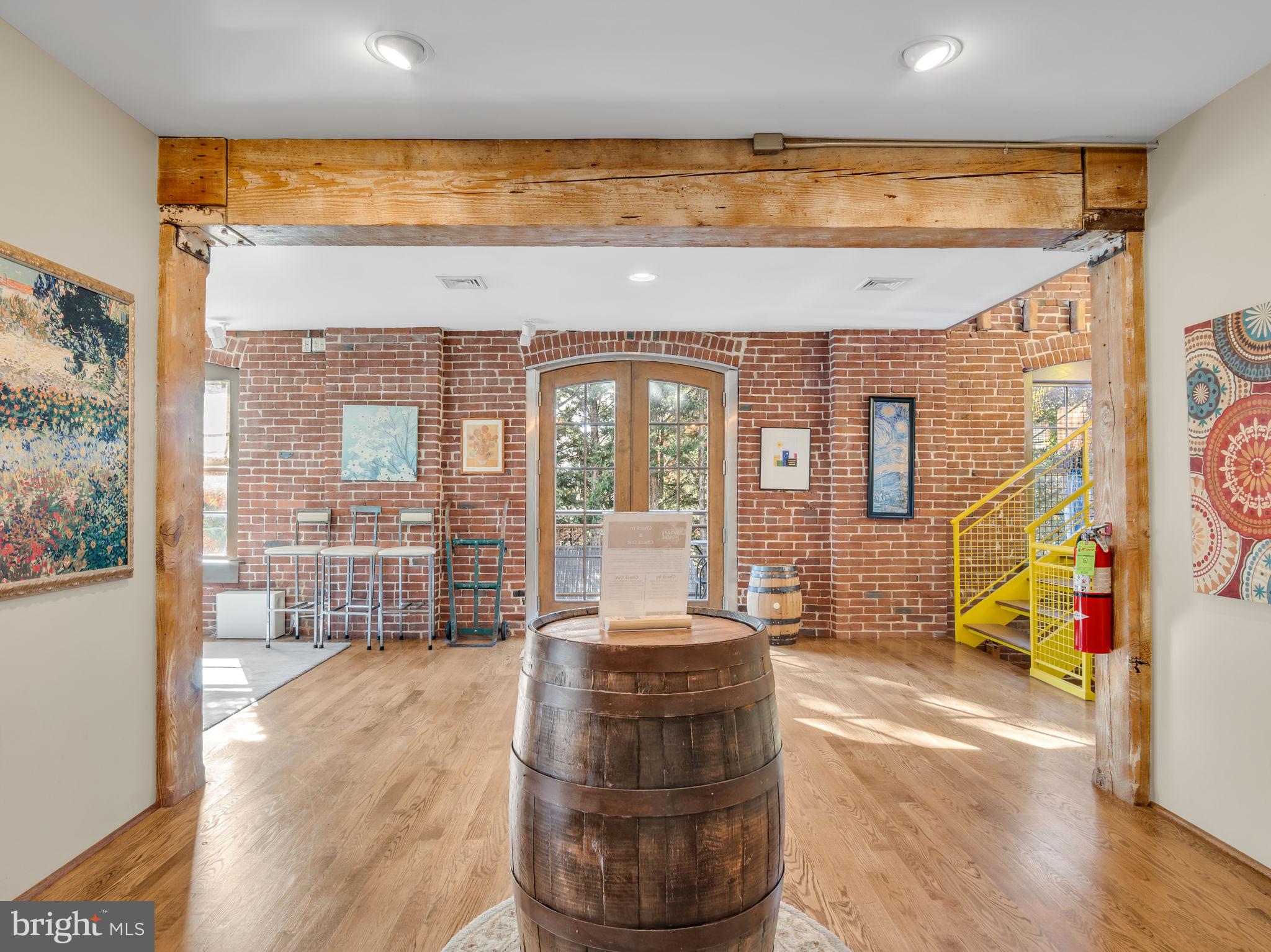 CHAMBERSBURG BOROUGH - Commercial Sale