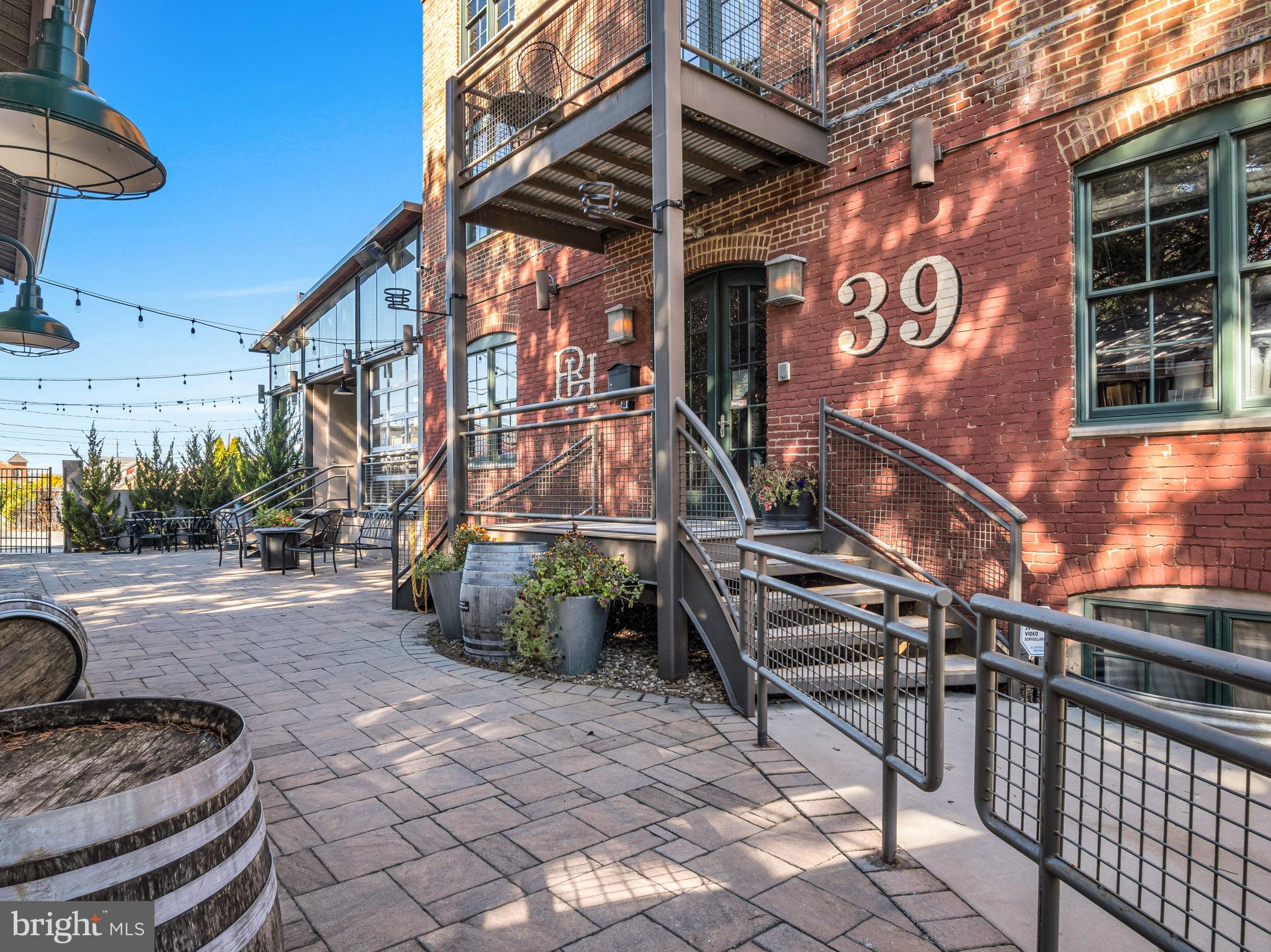 CHAMBERSBURG BOROUGH - Commercial Sale