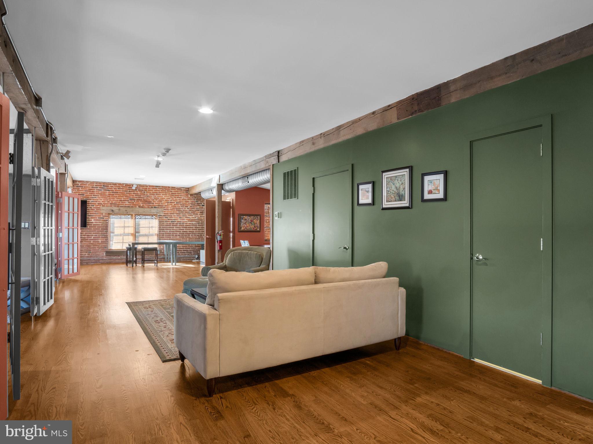 CHAMBERSBURG BOROUGH - Commercial Sale