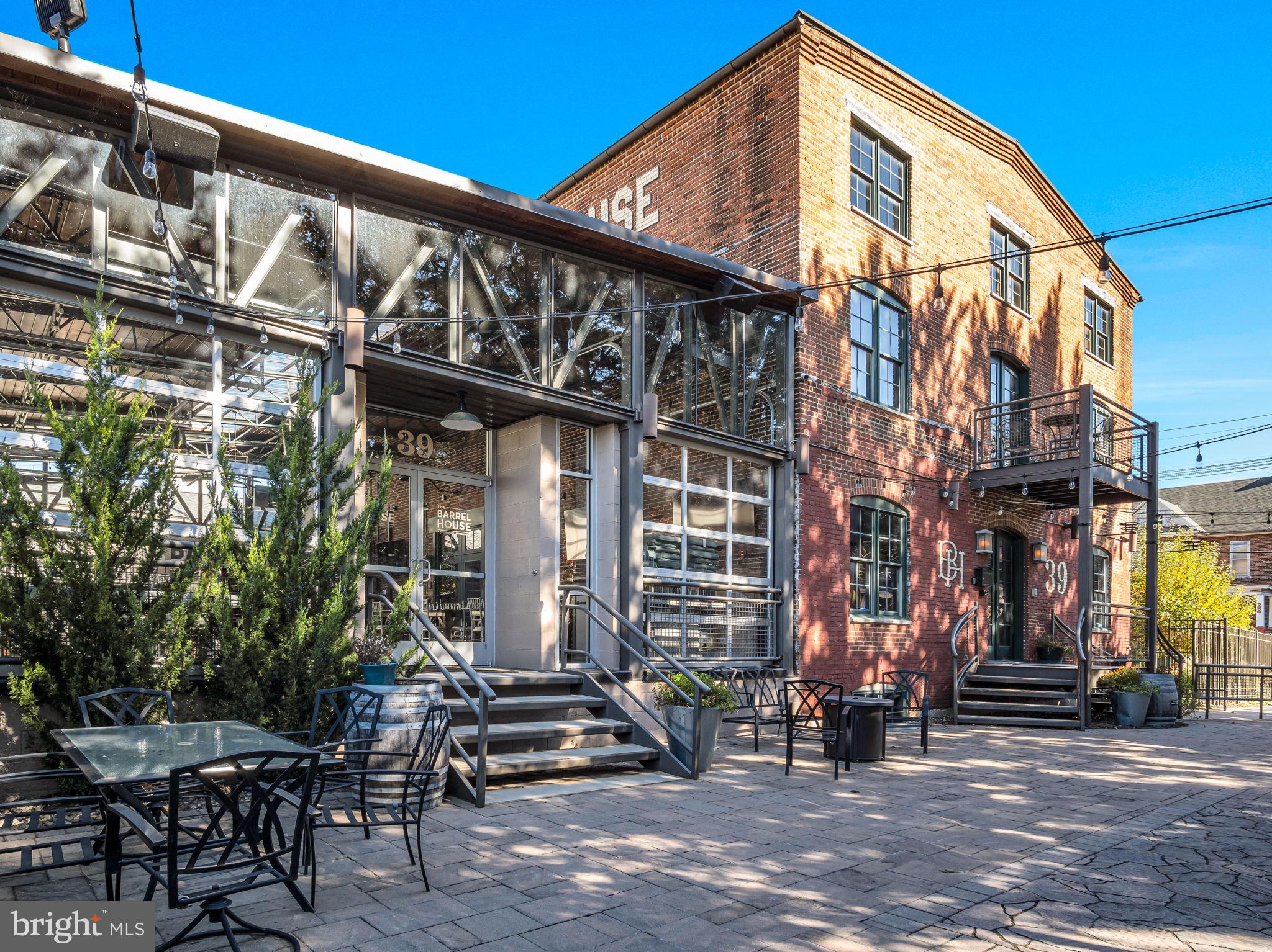 CHAMBERSBURG BOROUGH - Commercial Sale