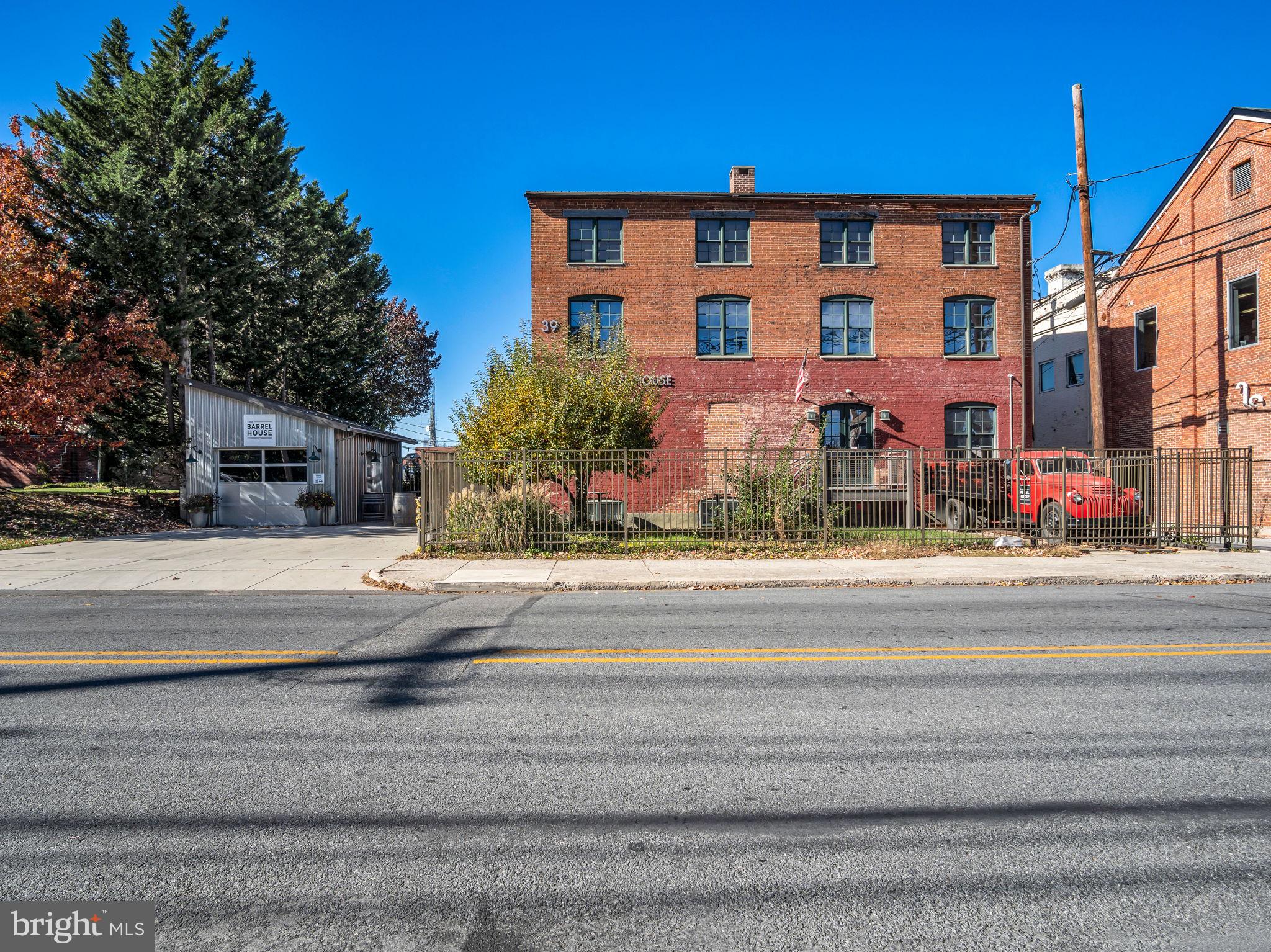CHAMBERSBURG BOROUGH - Commercial Sale