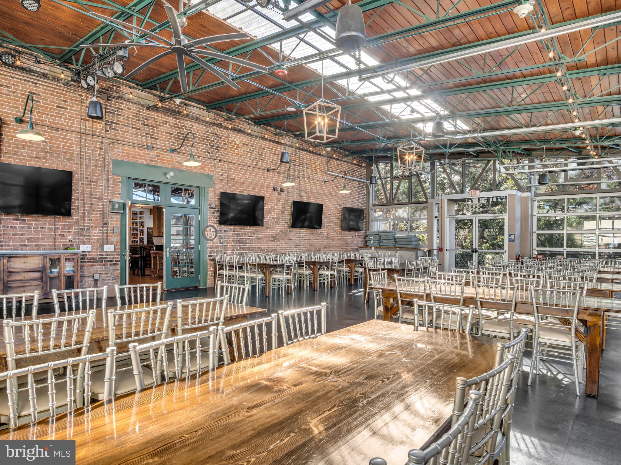 CHAMBERSBURG BOROUGH - Commercial Sale