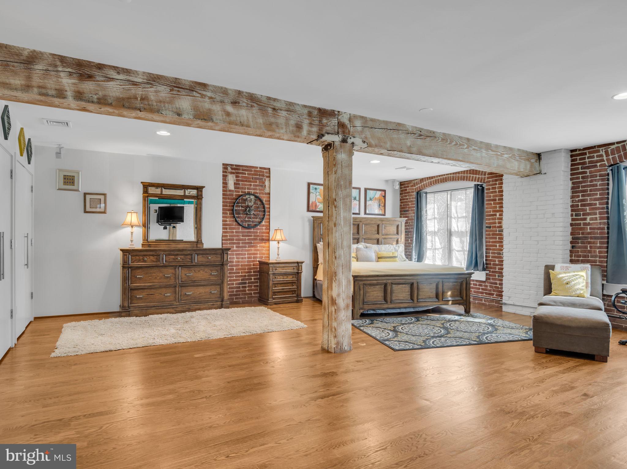 CHAMBERSBURG BOROUGH - Commercial Sale