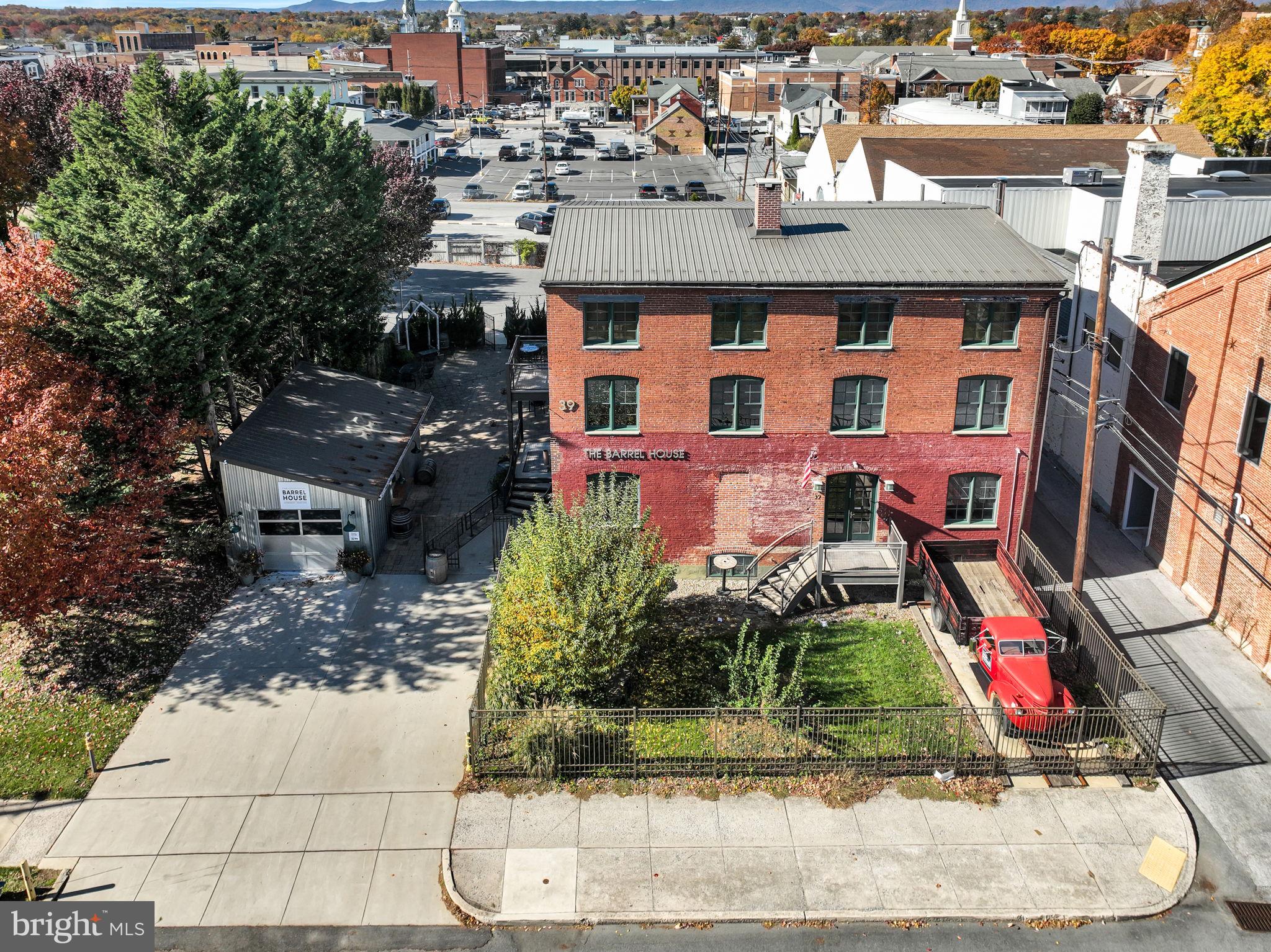 CHAMBERSBURG BOROUGH - Commercial Sale