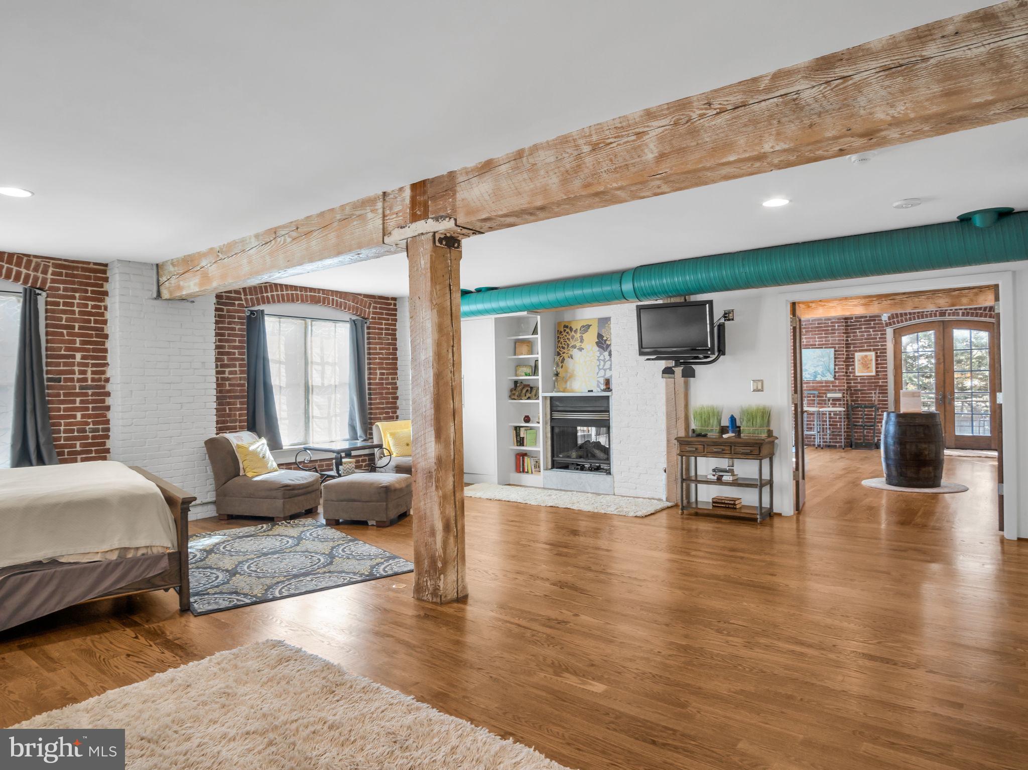 CHAMBERSBURG BOROUGH - Commercial Sale