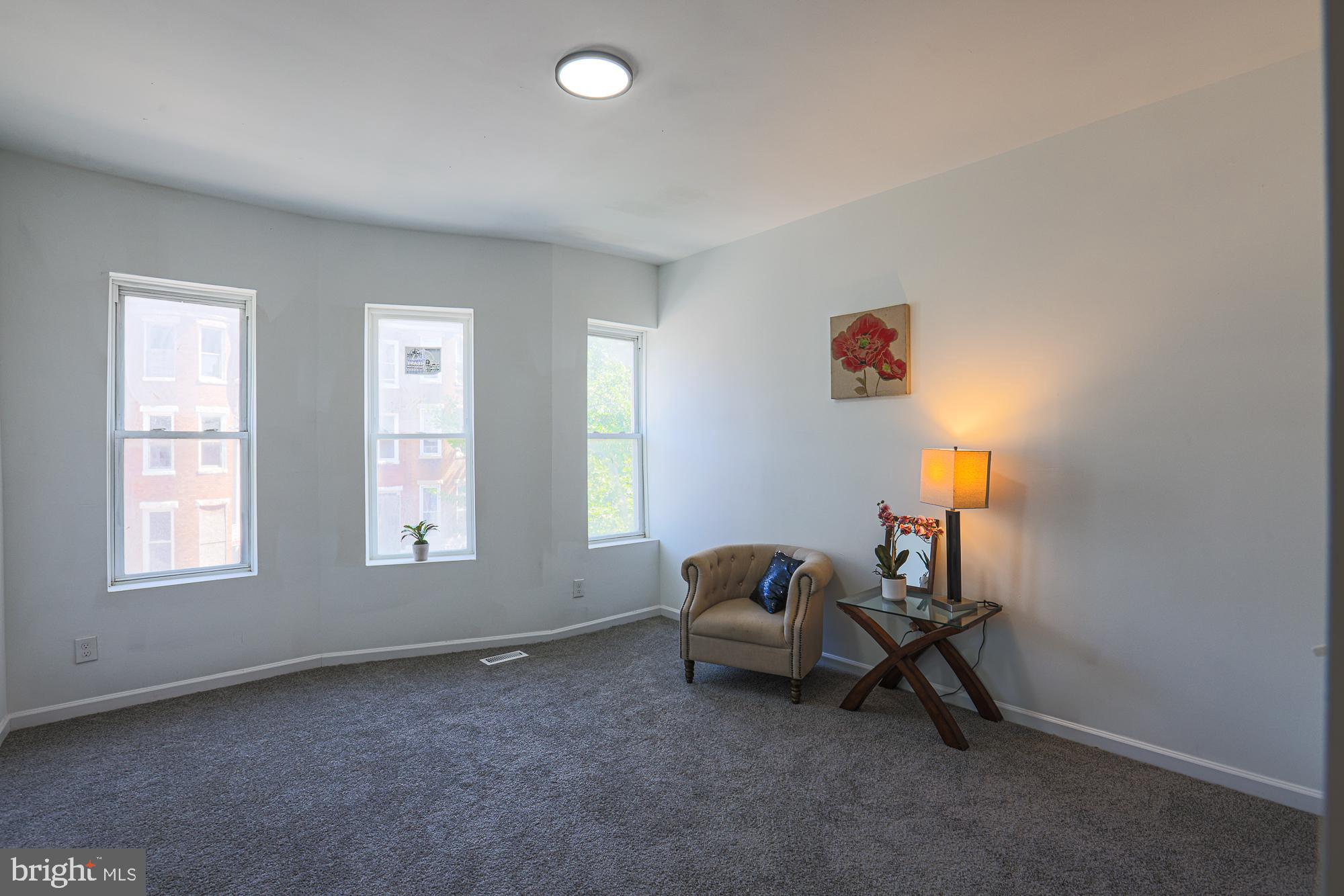 MIDTOWN EDMONDSON - Residential