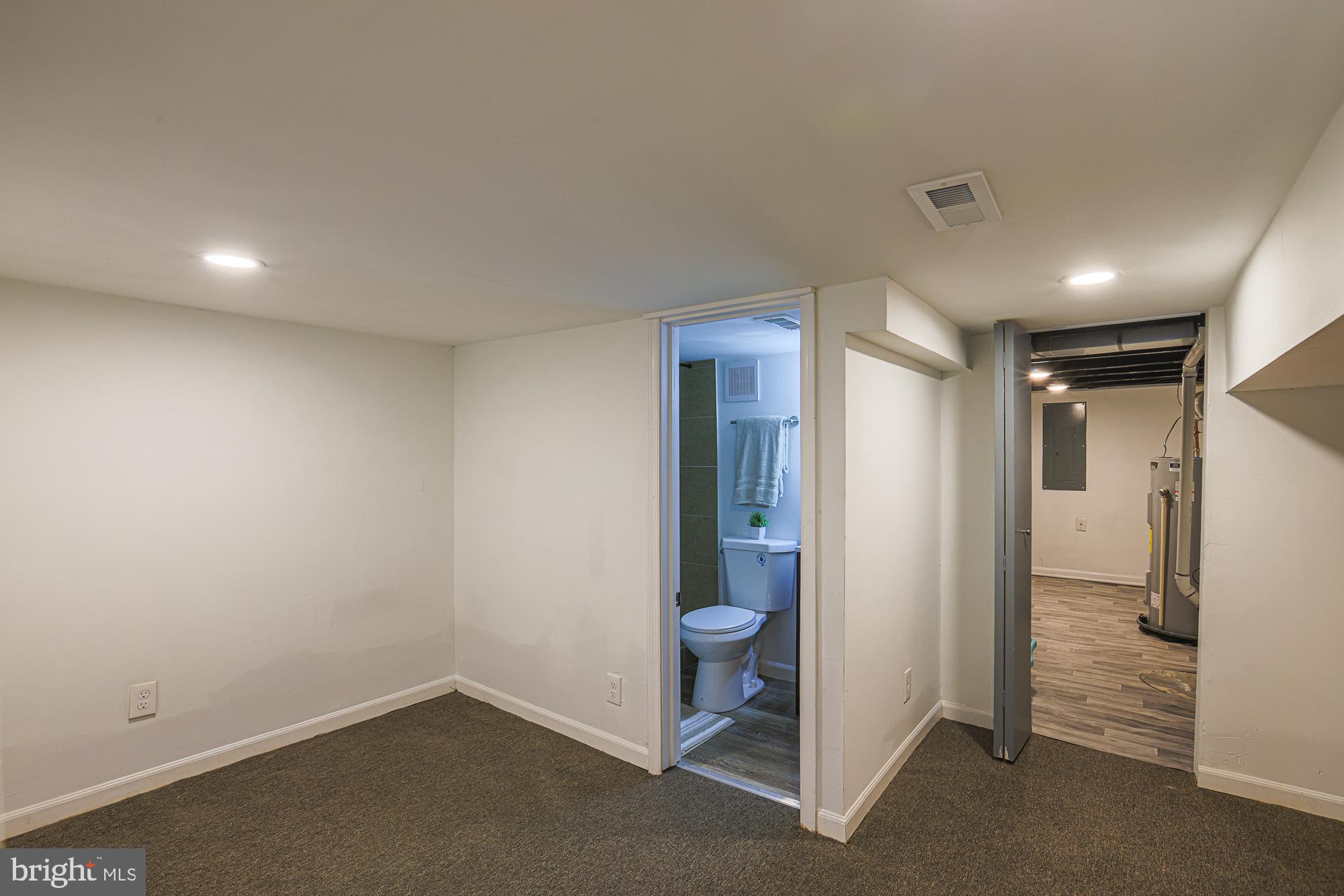 MIDTOWN EDMONDSON - Residential