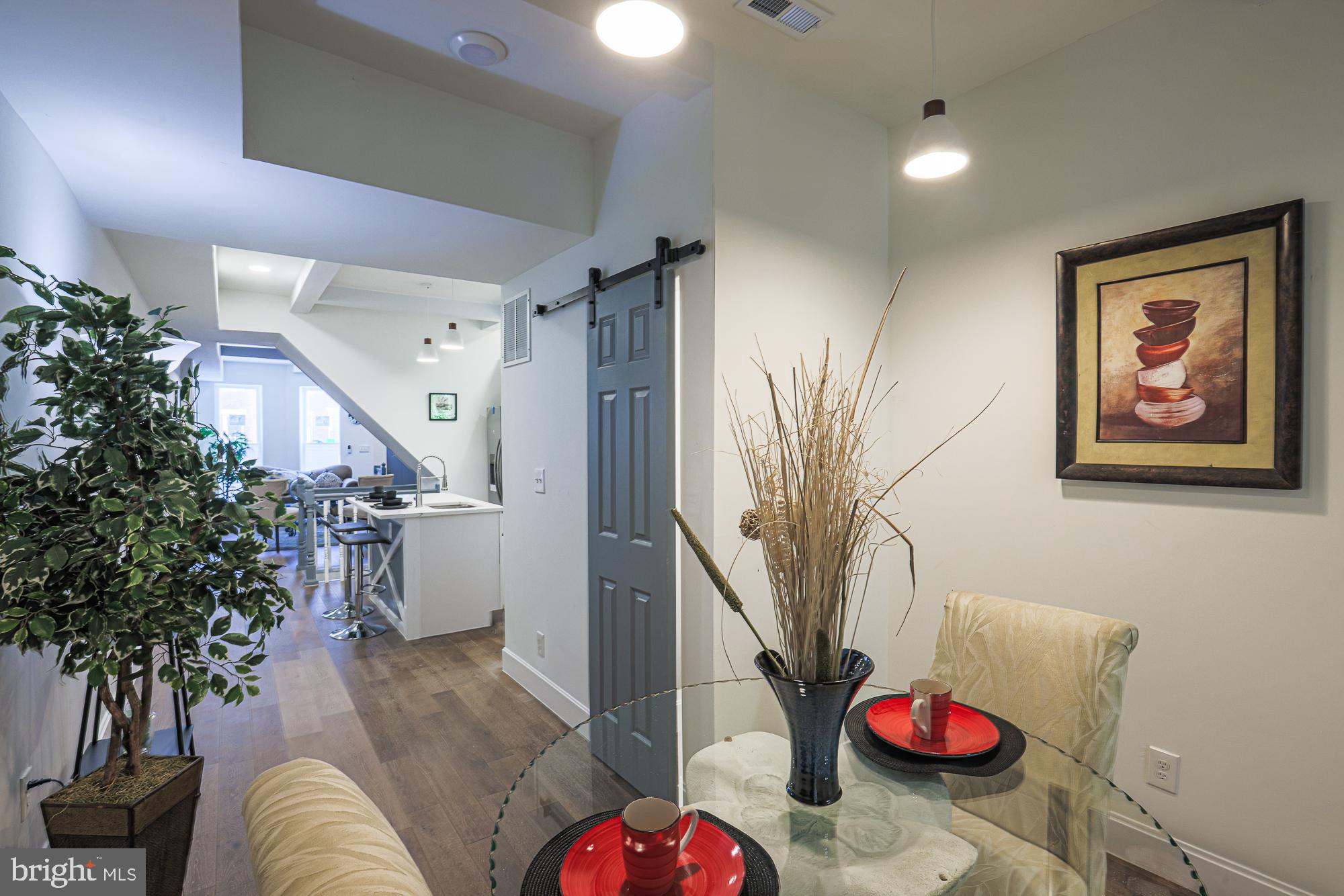 MIDTOWN EDMONDSON - Residential