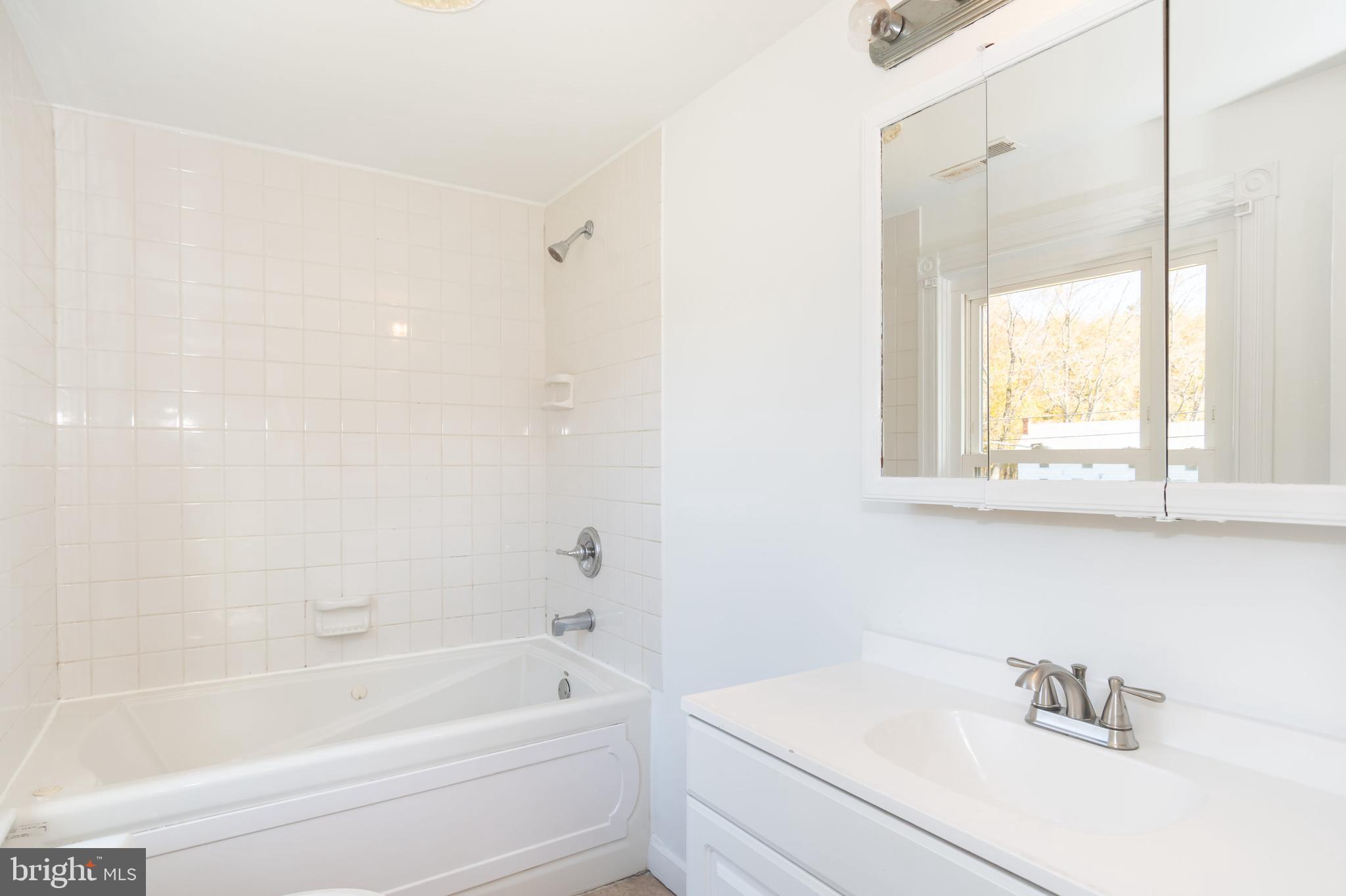 ROCK HALL - Residential