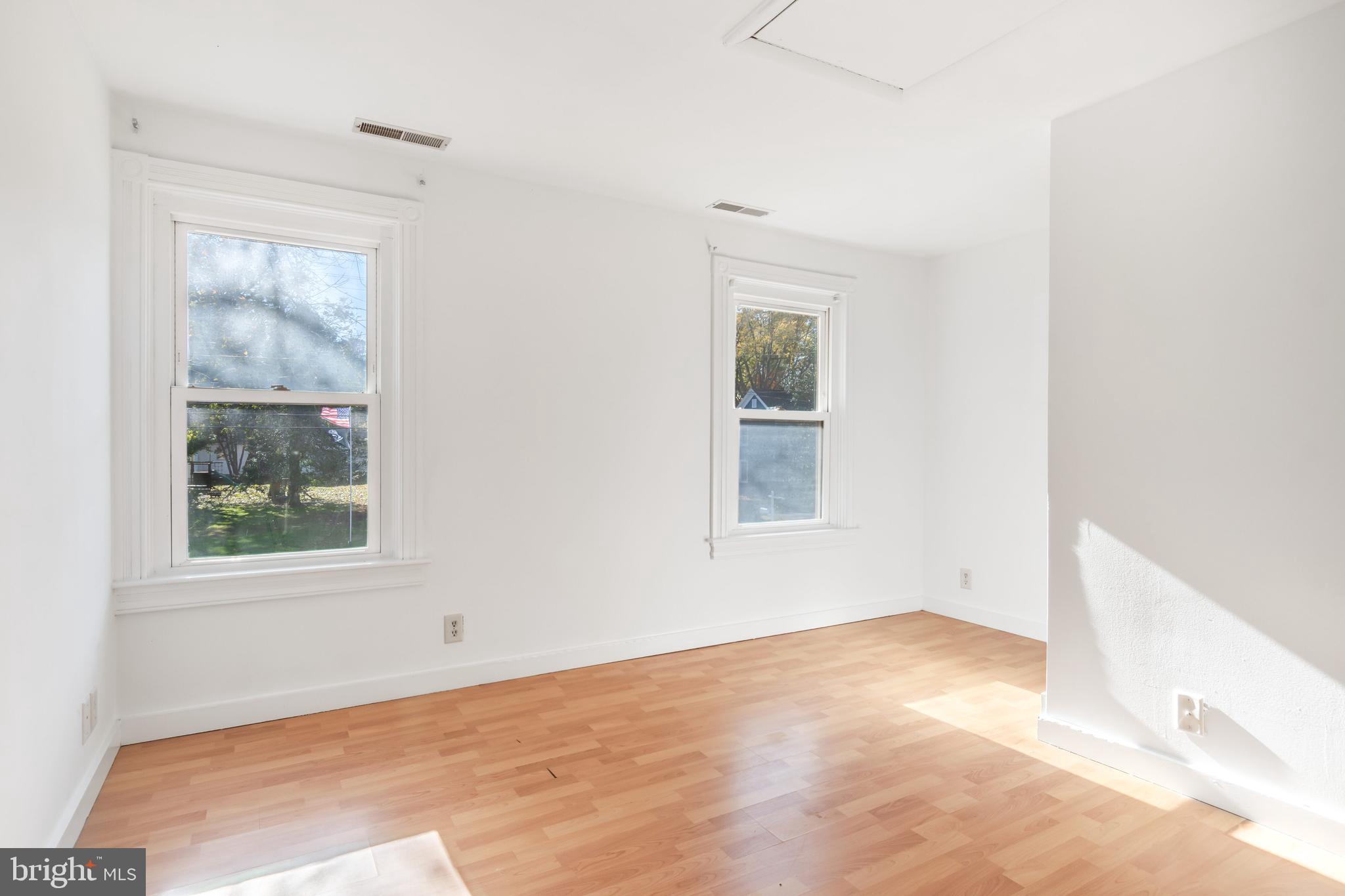 ROCK HALL - Residential