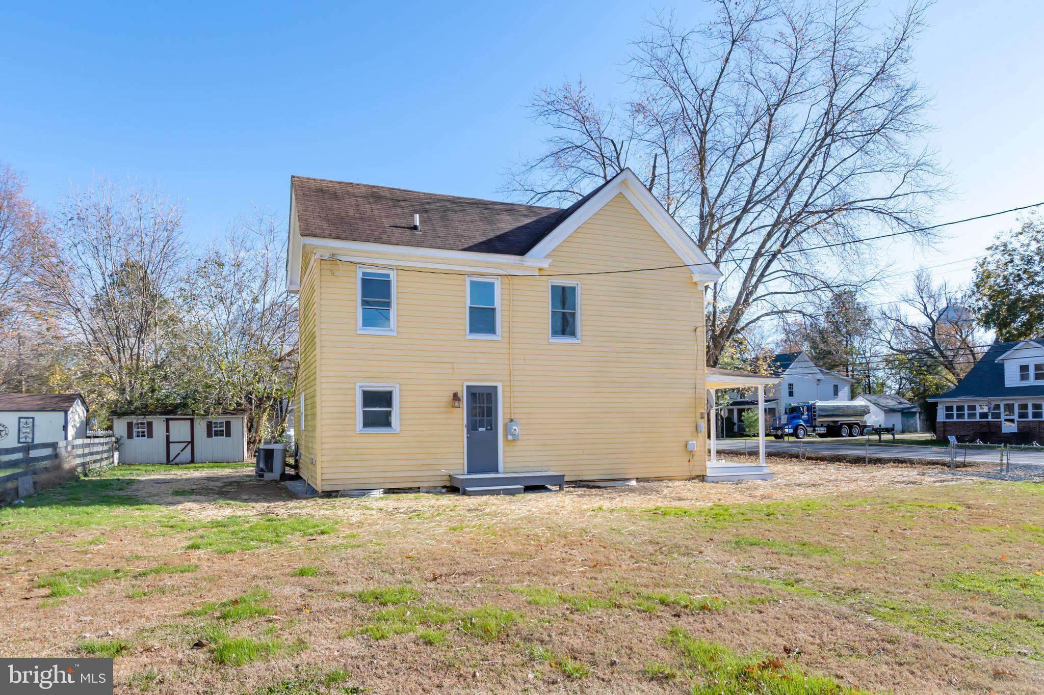 ROCK HALL - Residential