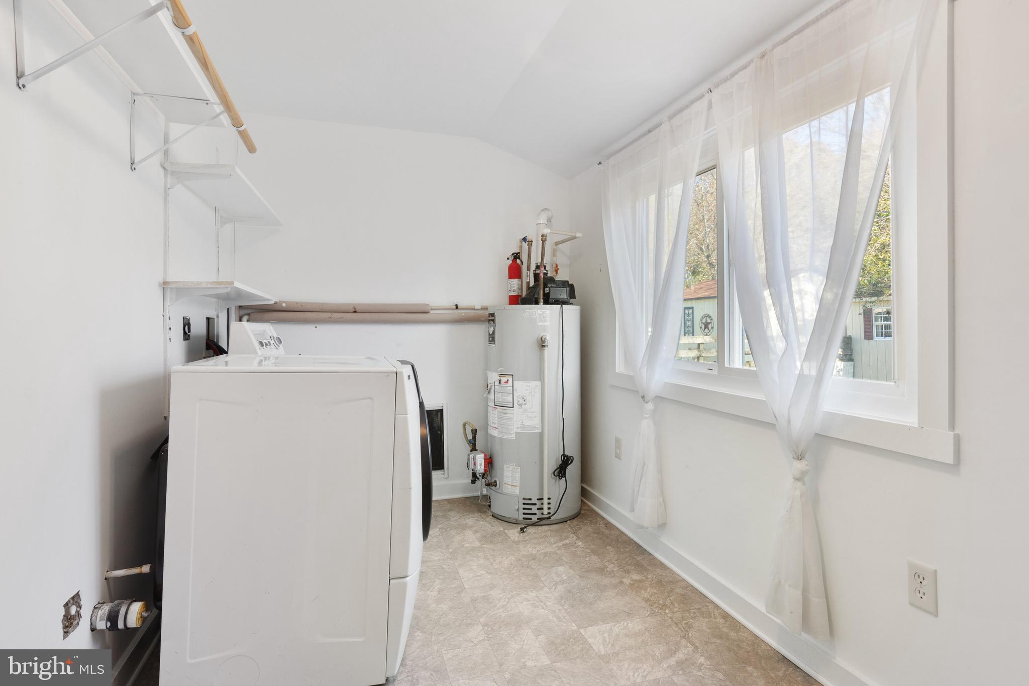 ROCK HALL - Residential