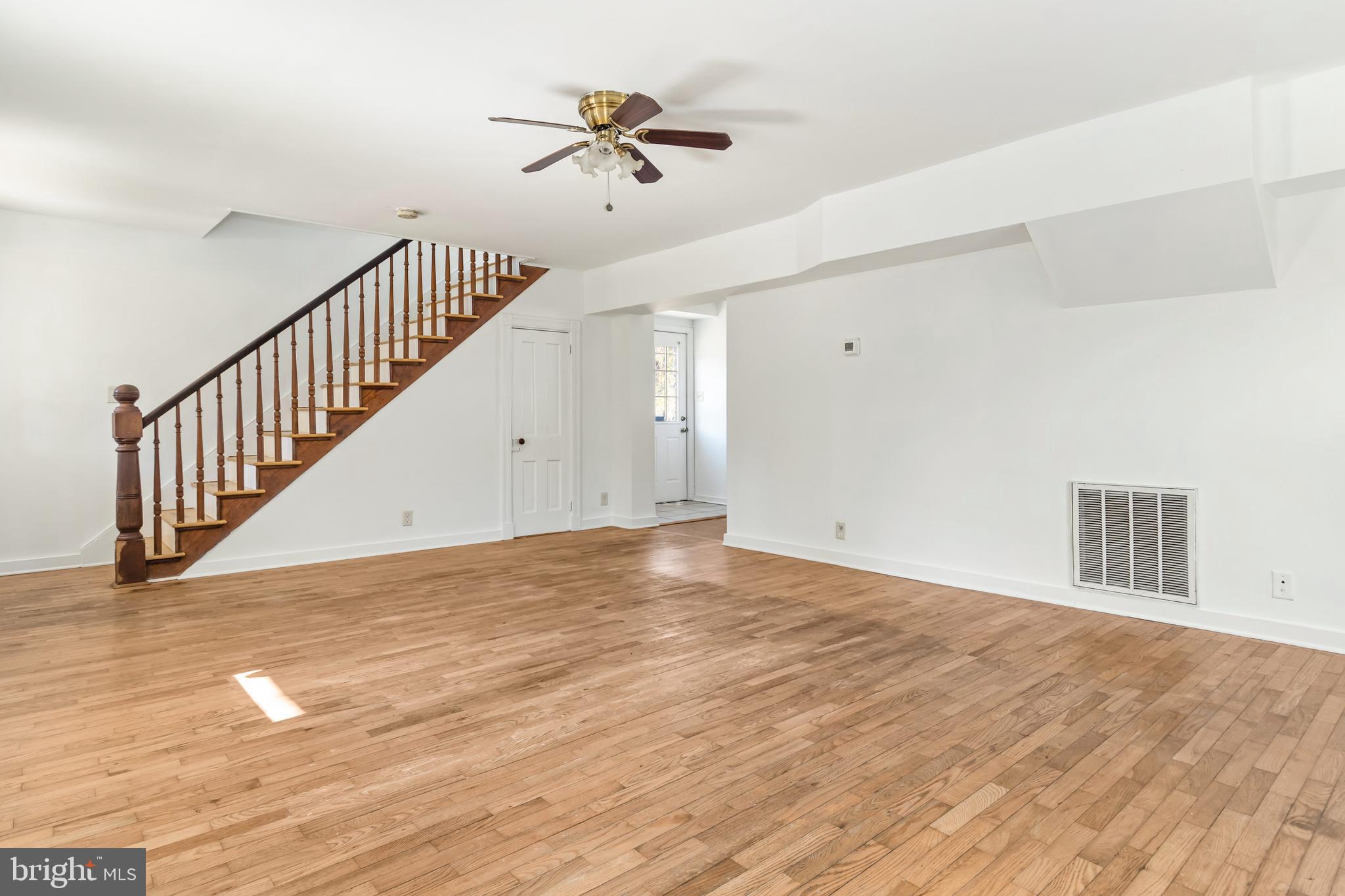 ROCK HALL - Residential