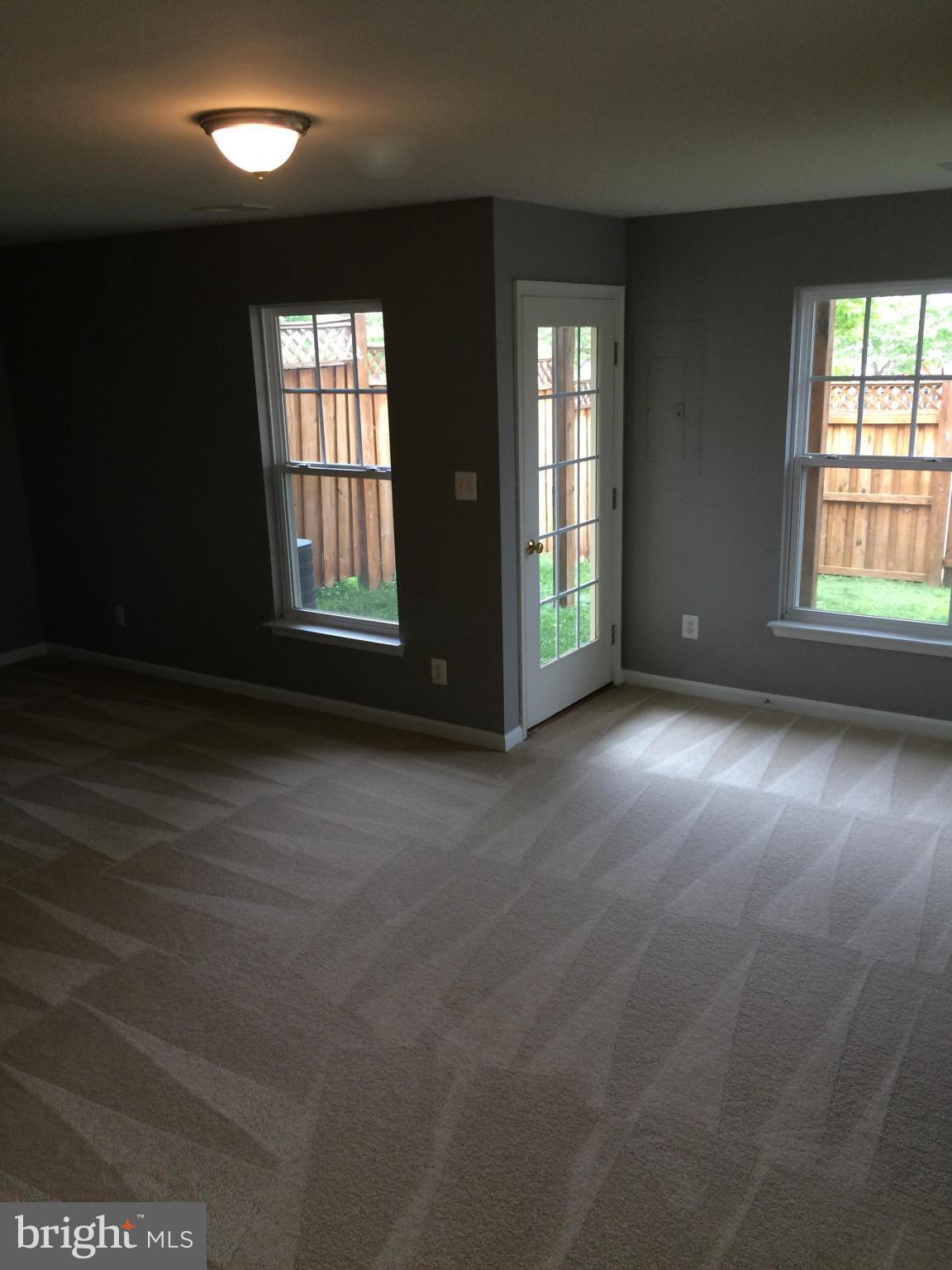 BROADLANDS SOUTH - Residential Lease