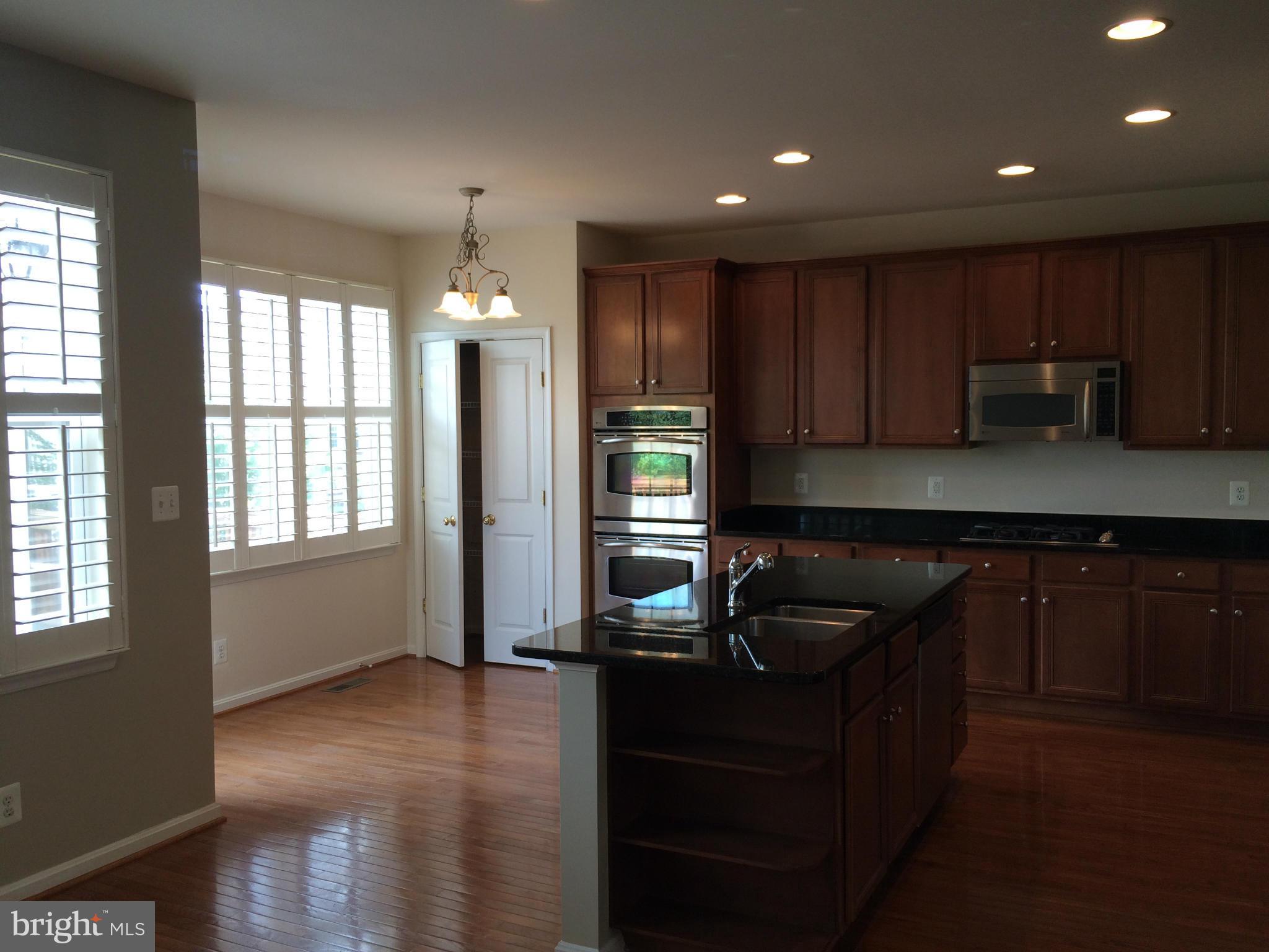 BROADLANDS SOUTH - Residential Lease