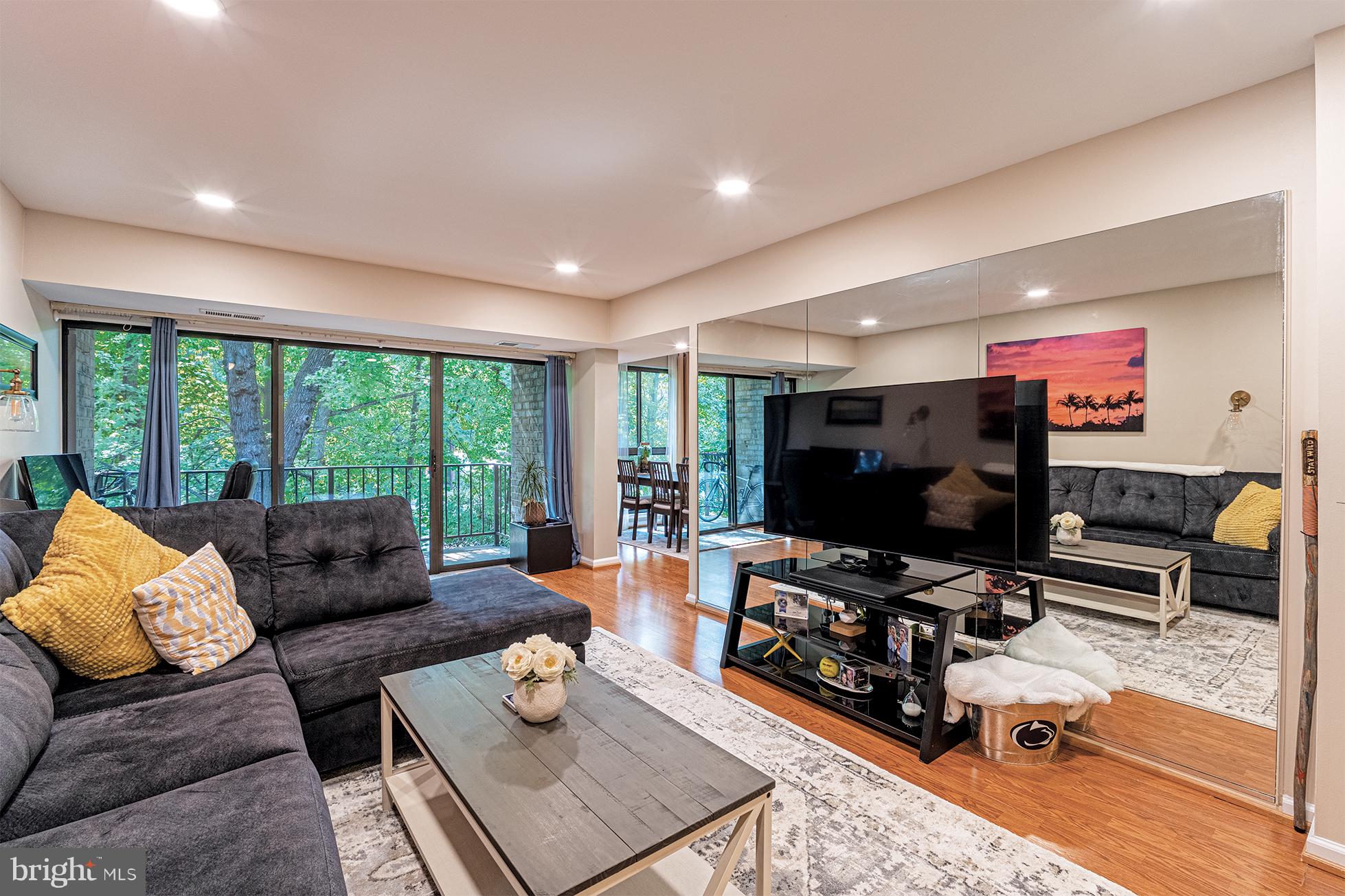 2037 ROYAL FERN COURT 47/22C
