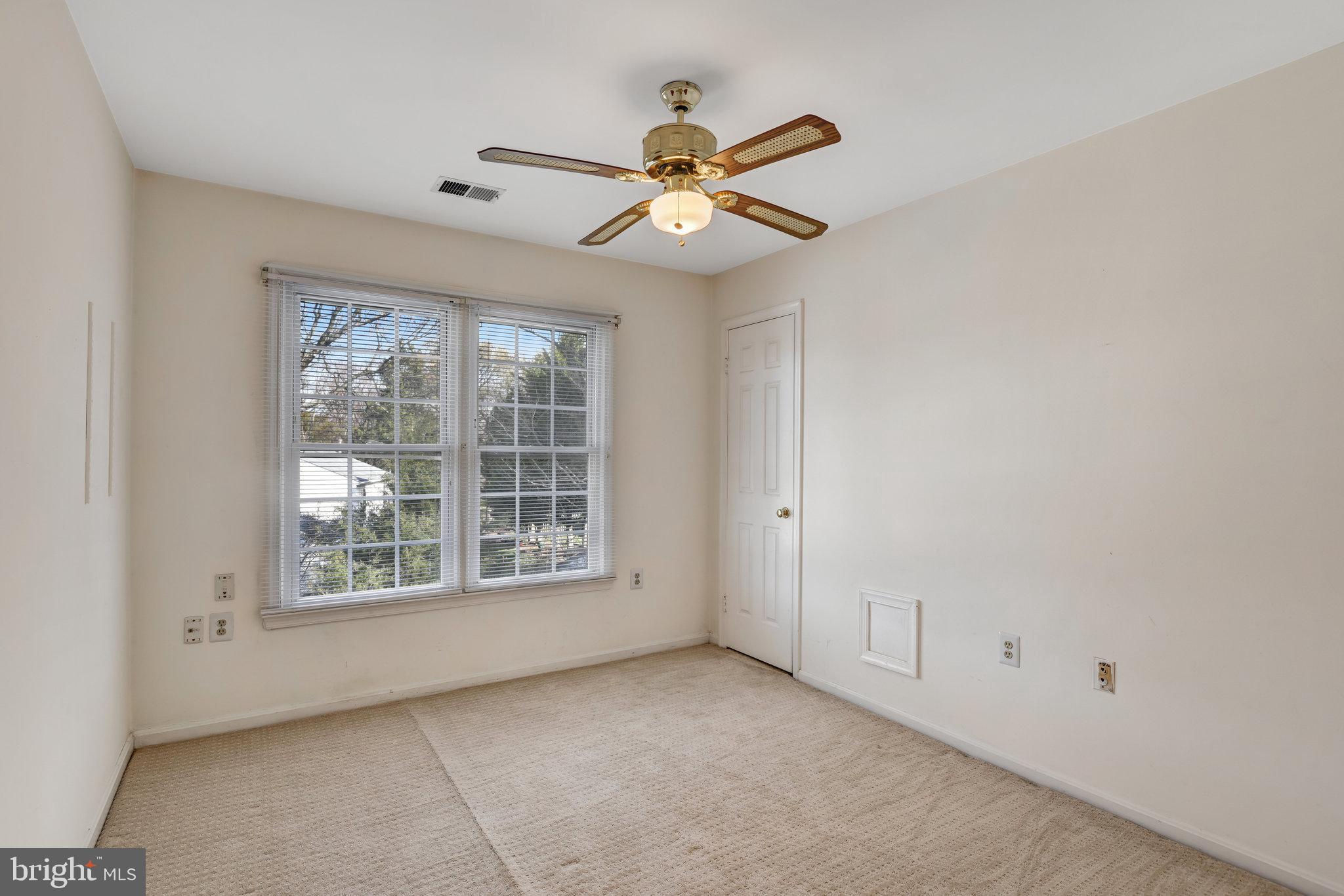 FAIR OAKS FARMS - Residential