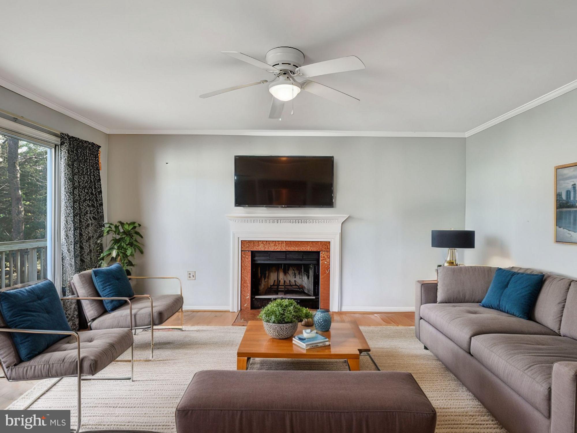 FAIR OAKS FARMS - Residential