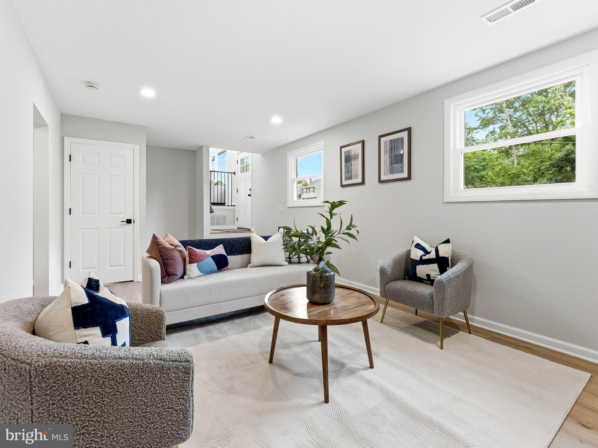 2 MANOR TERRACE