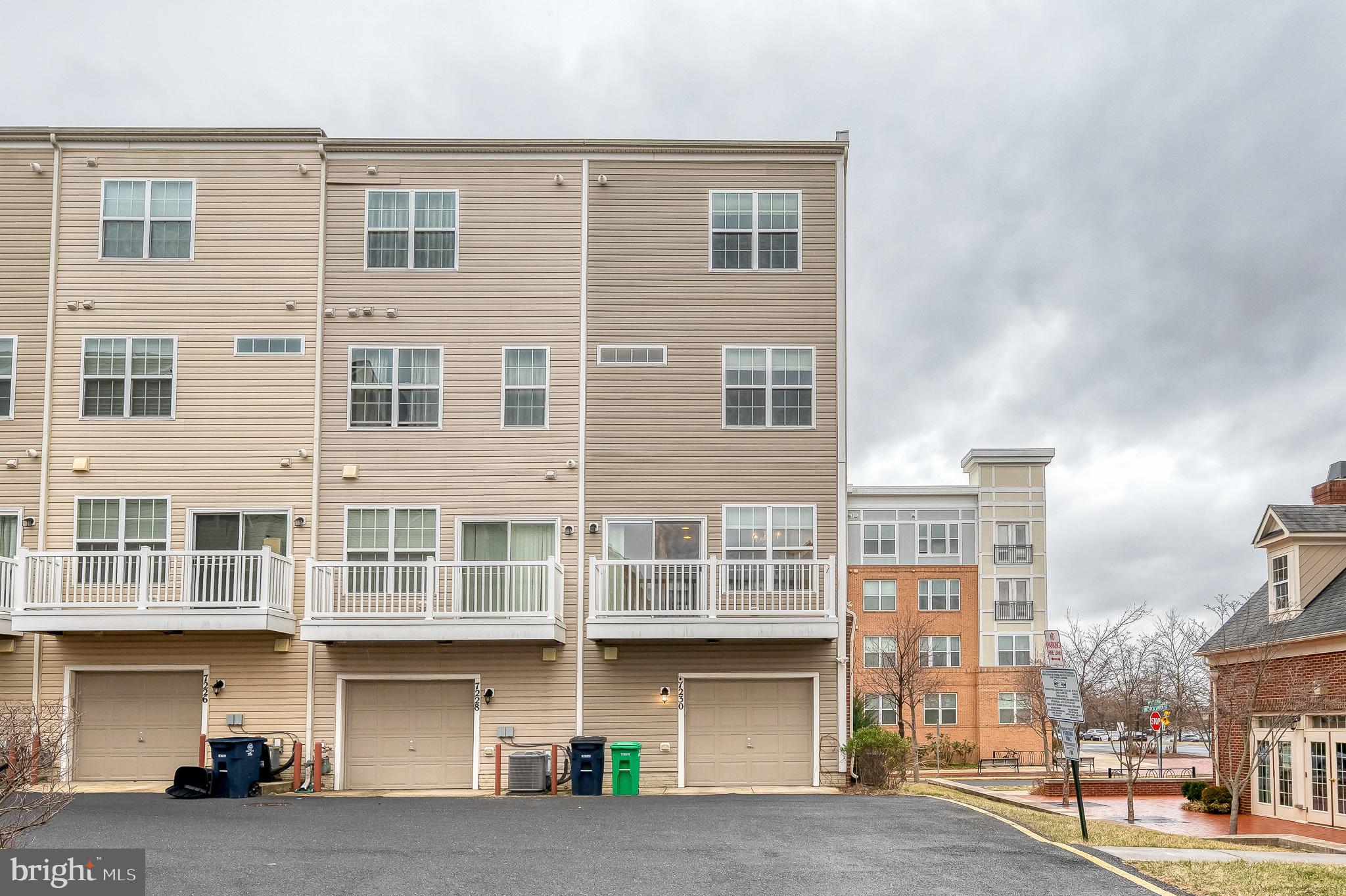 BRICK YARD STATION - Residential