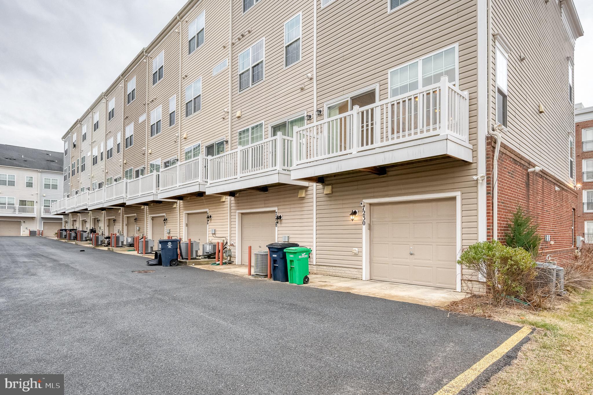 BRICK YARD STATION - Residential