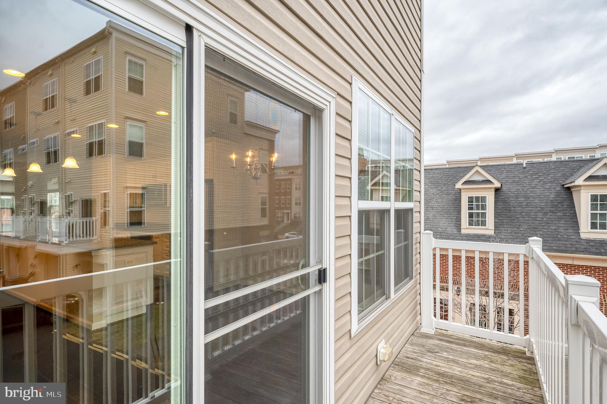 BRICK YARD STATION - Residential