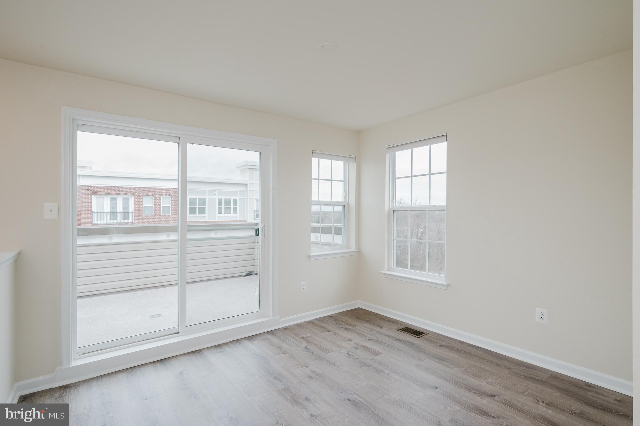 BRICK YARD STATION - Residential