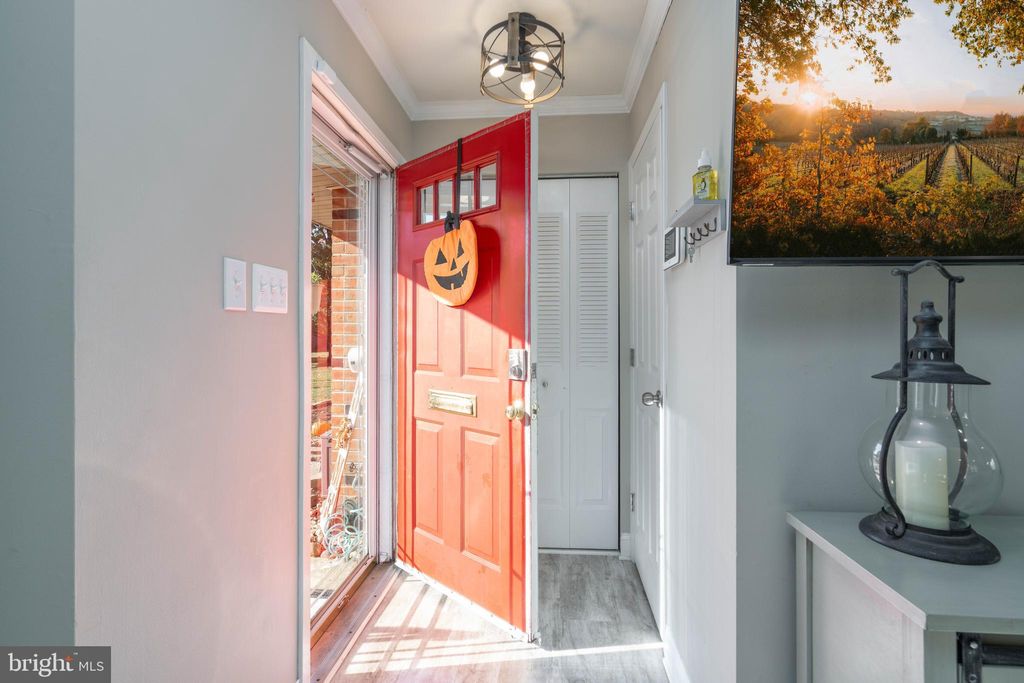 Photo of 122 Garrison Court, LANGHORNE, PA 19047 (MLS # PABU2107598)
