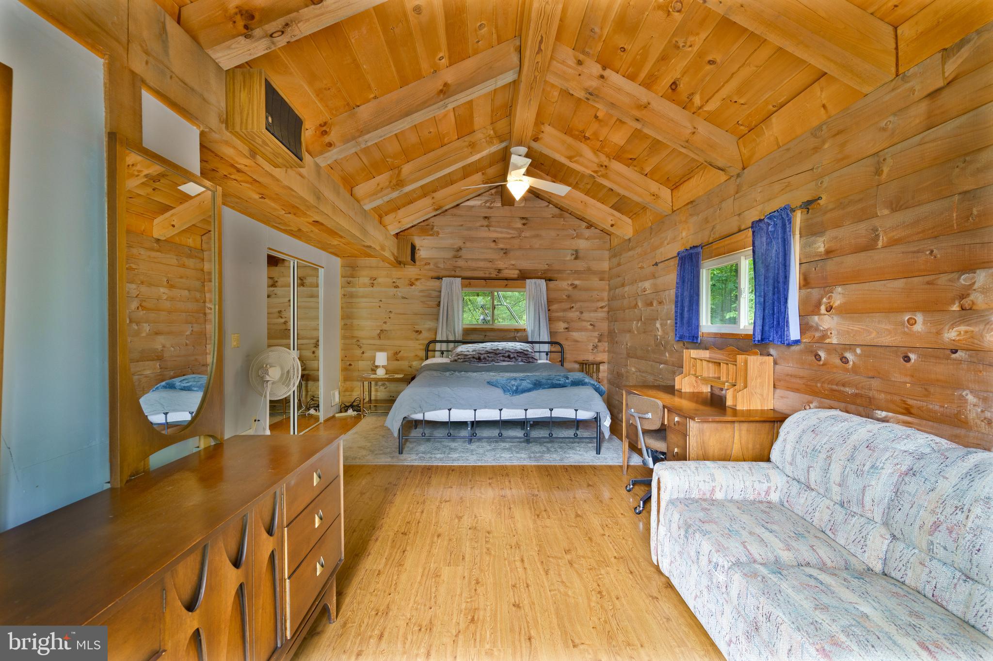 SPRUCE PINE HOLLOW - Residential