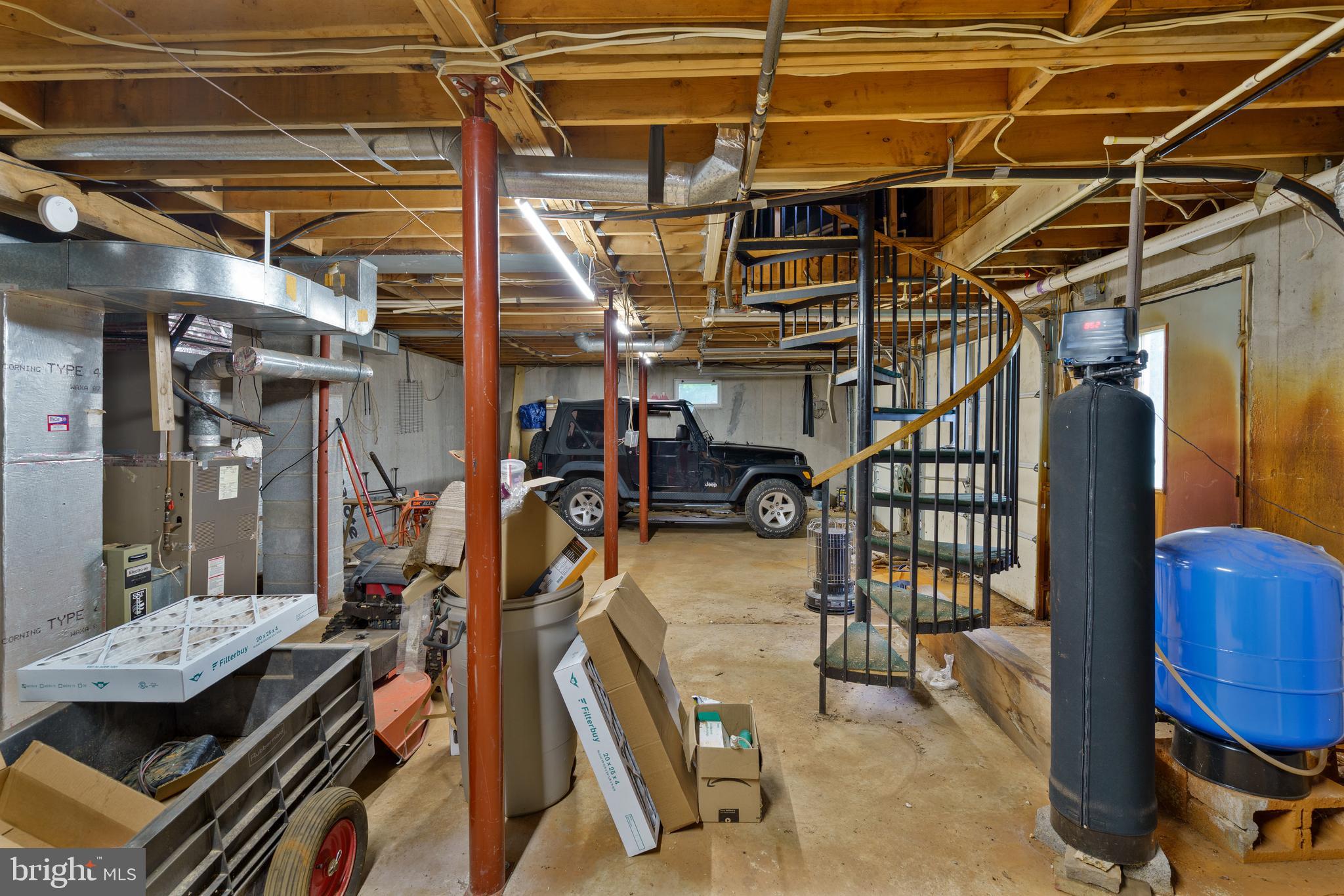 SPRUCE PINE HOLLOW - Residential