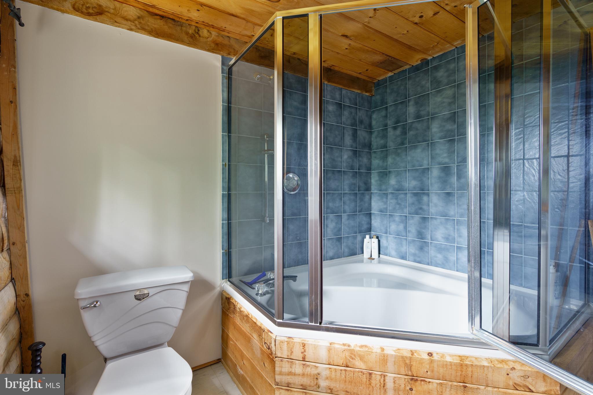 SPRUCE PINE HOLLOW - Residential