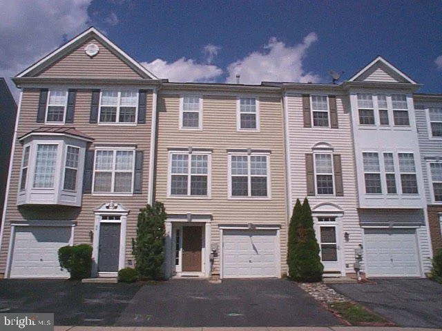 18 Glennwood Drive, Newark, DE 19702